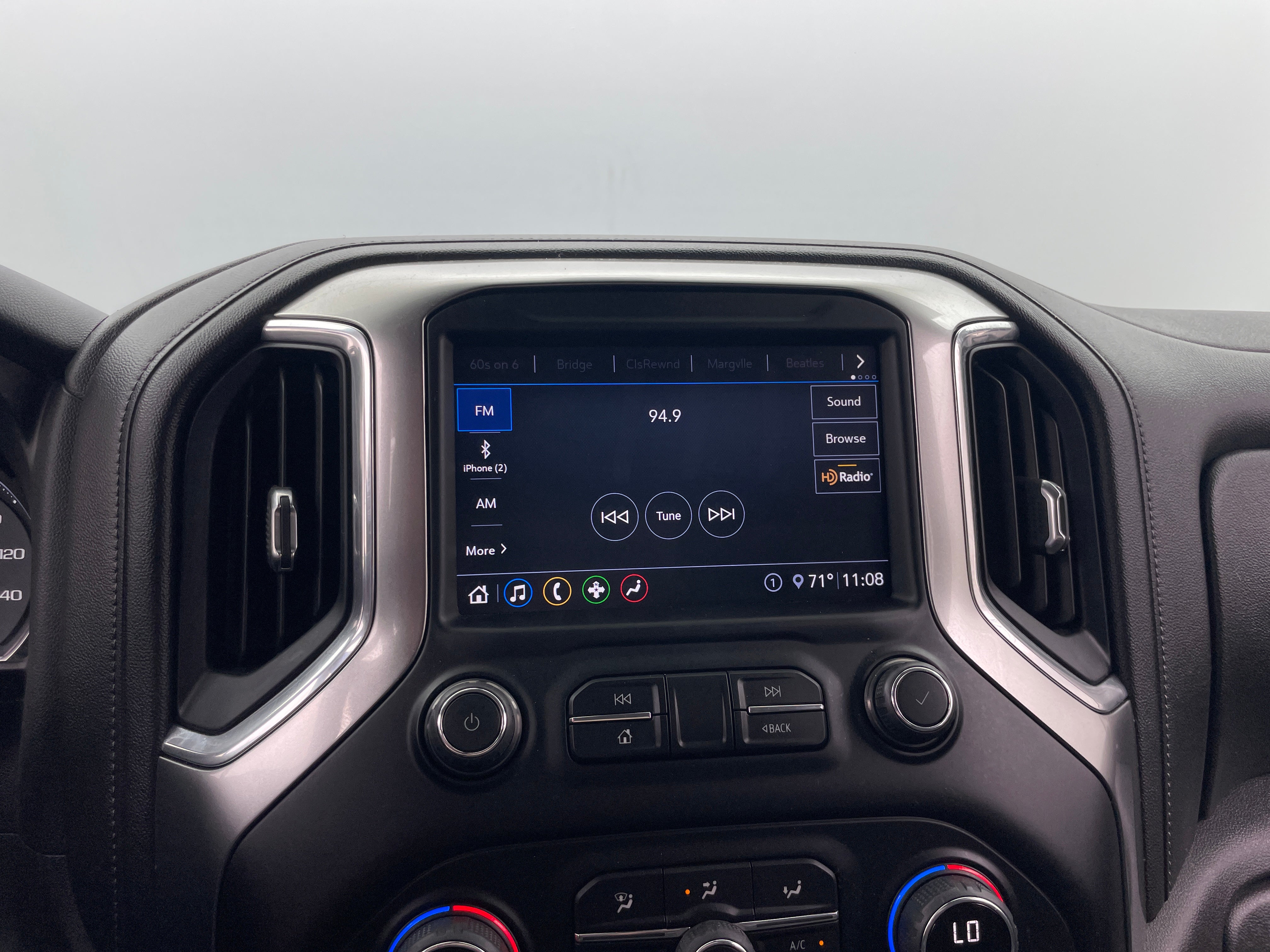 2020 Chevrolet Silverado 1500 LT 4