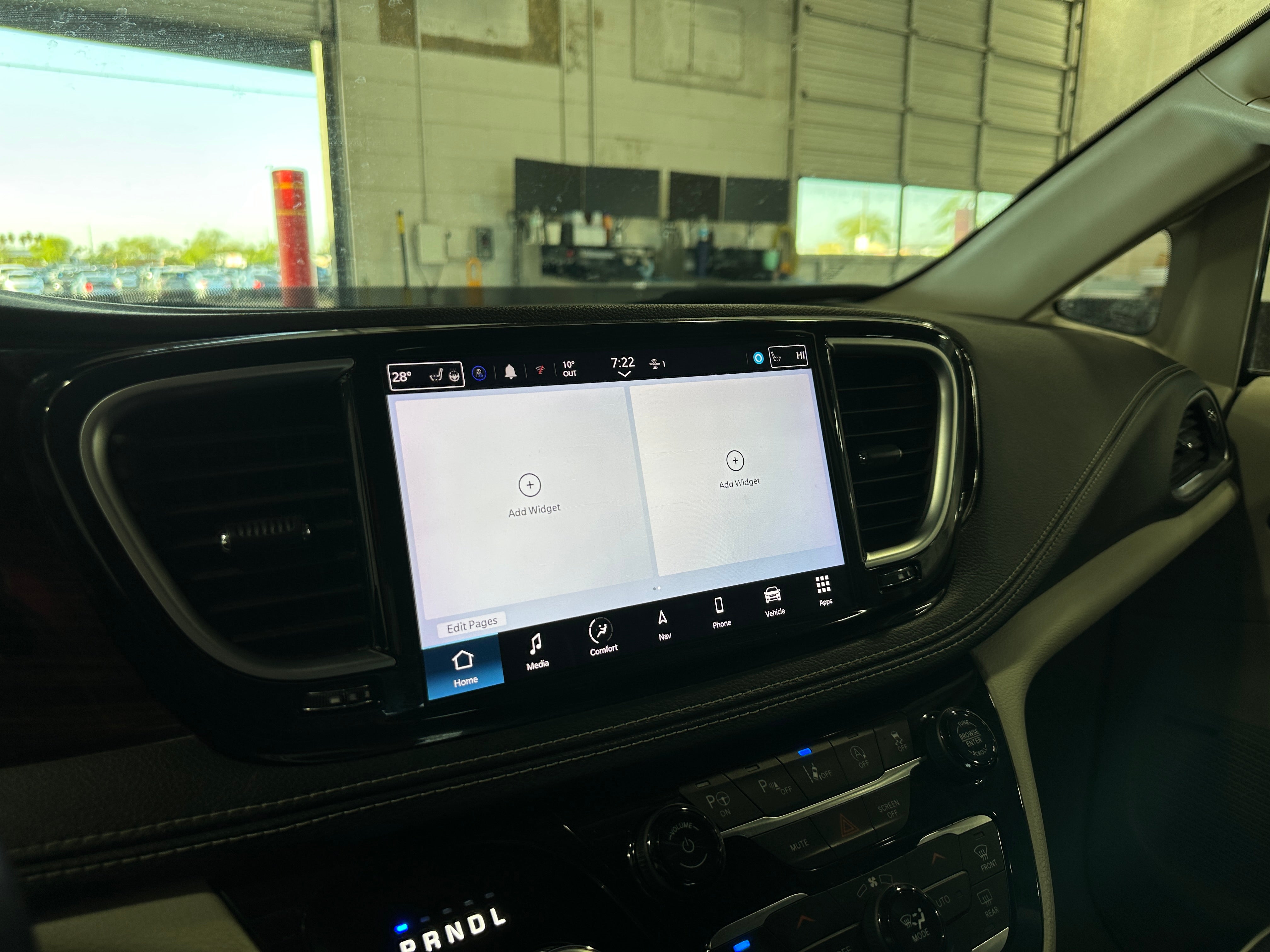 2022 Chrysler Pacifica Limited 3