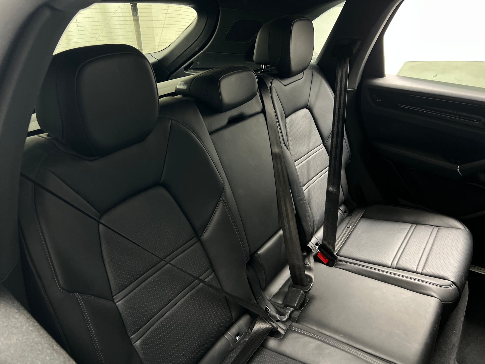 Thumbnail: 2020 Porsche Cayenne - 6