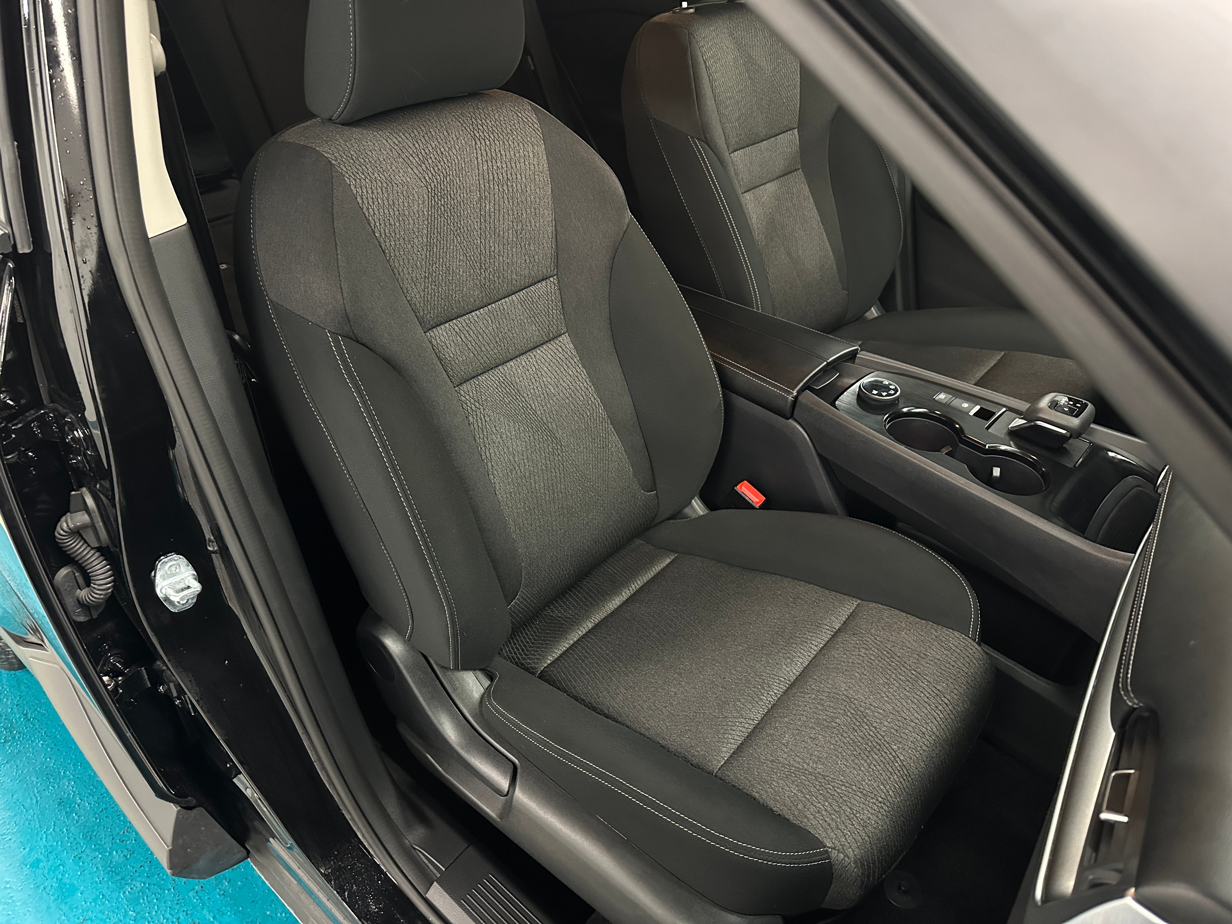 2024 Nissan Rogue SV 2