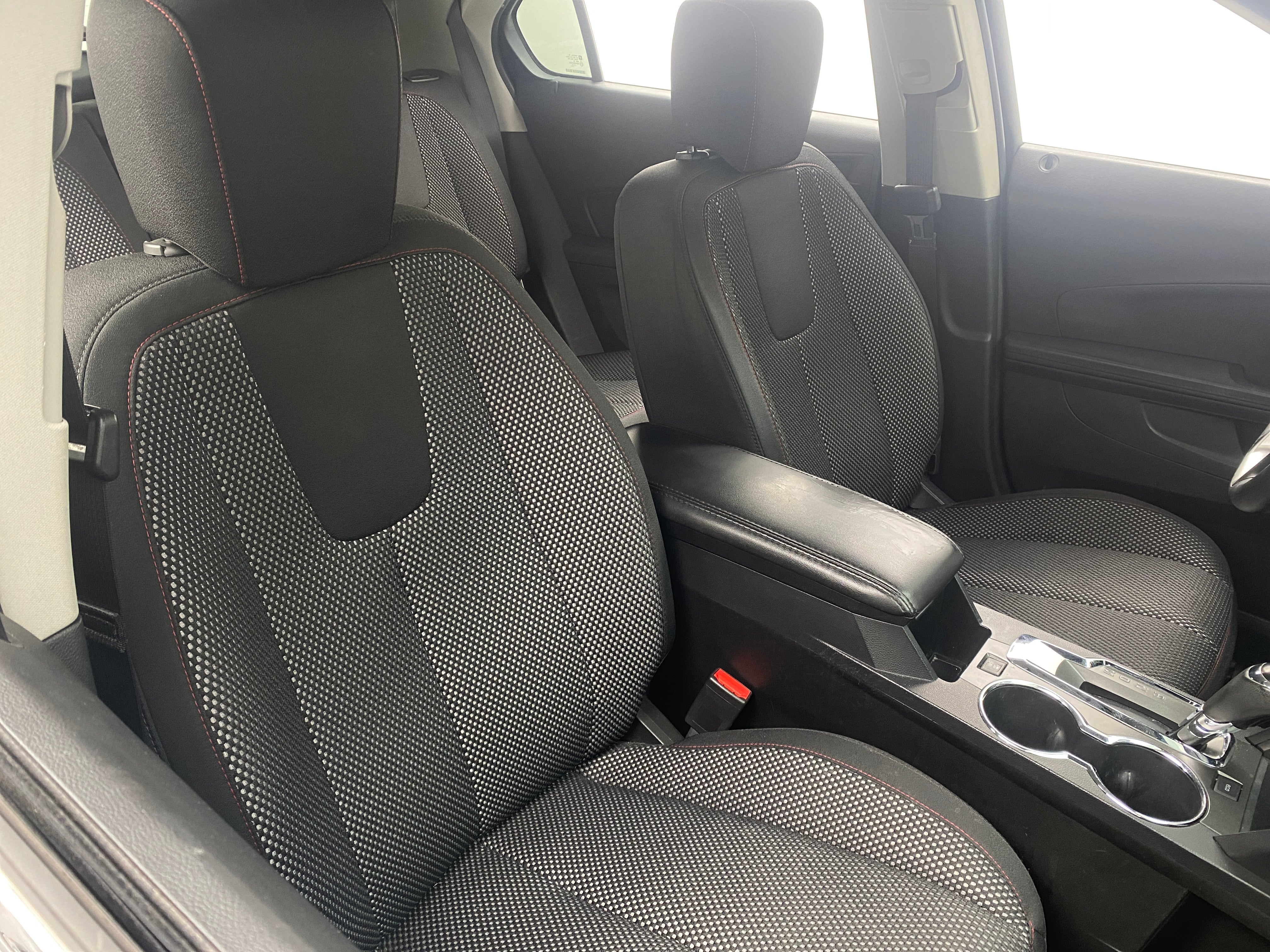 2017 Chevrolet Equinox LT 2