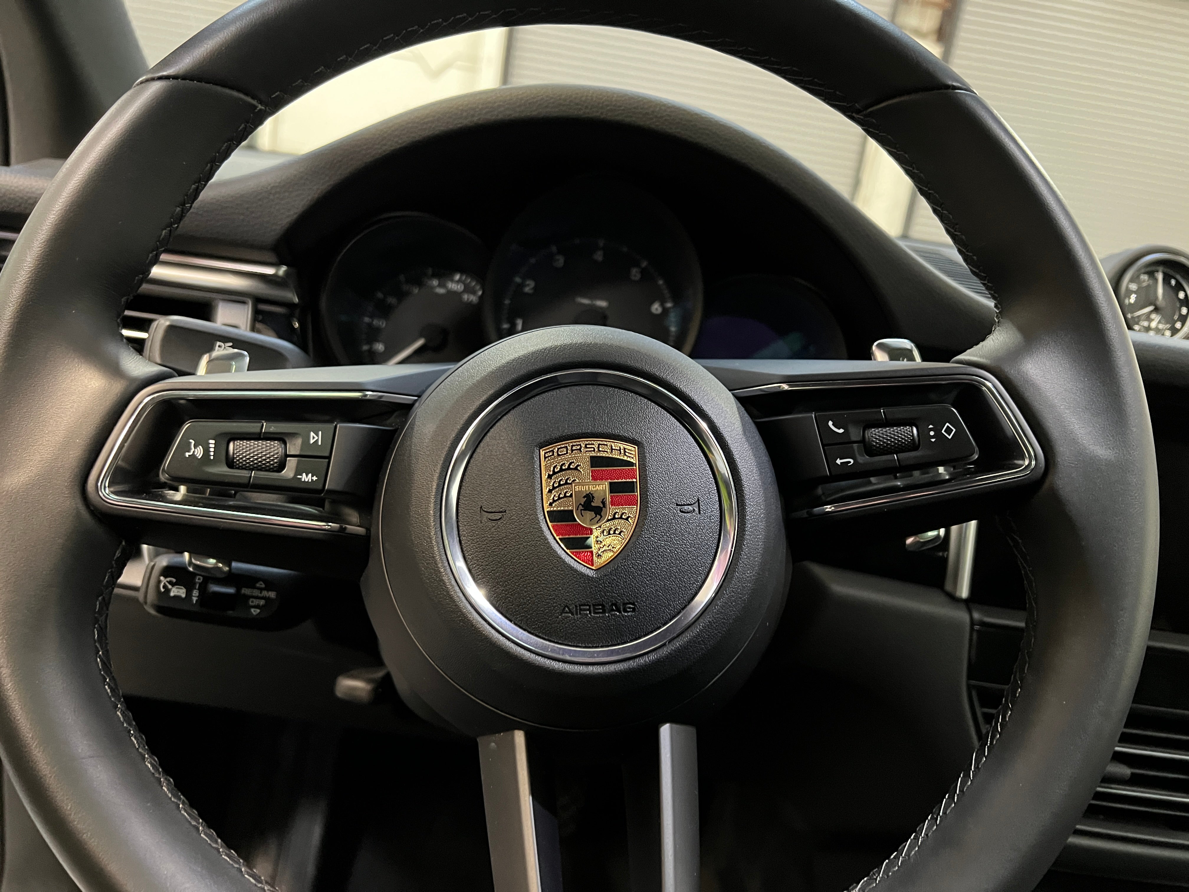 2024 Porsche Macan T 5