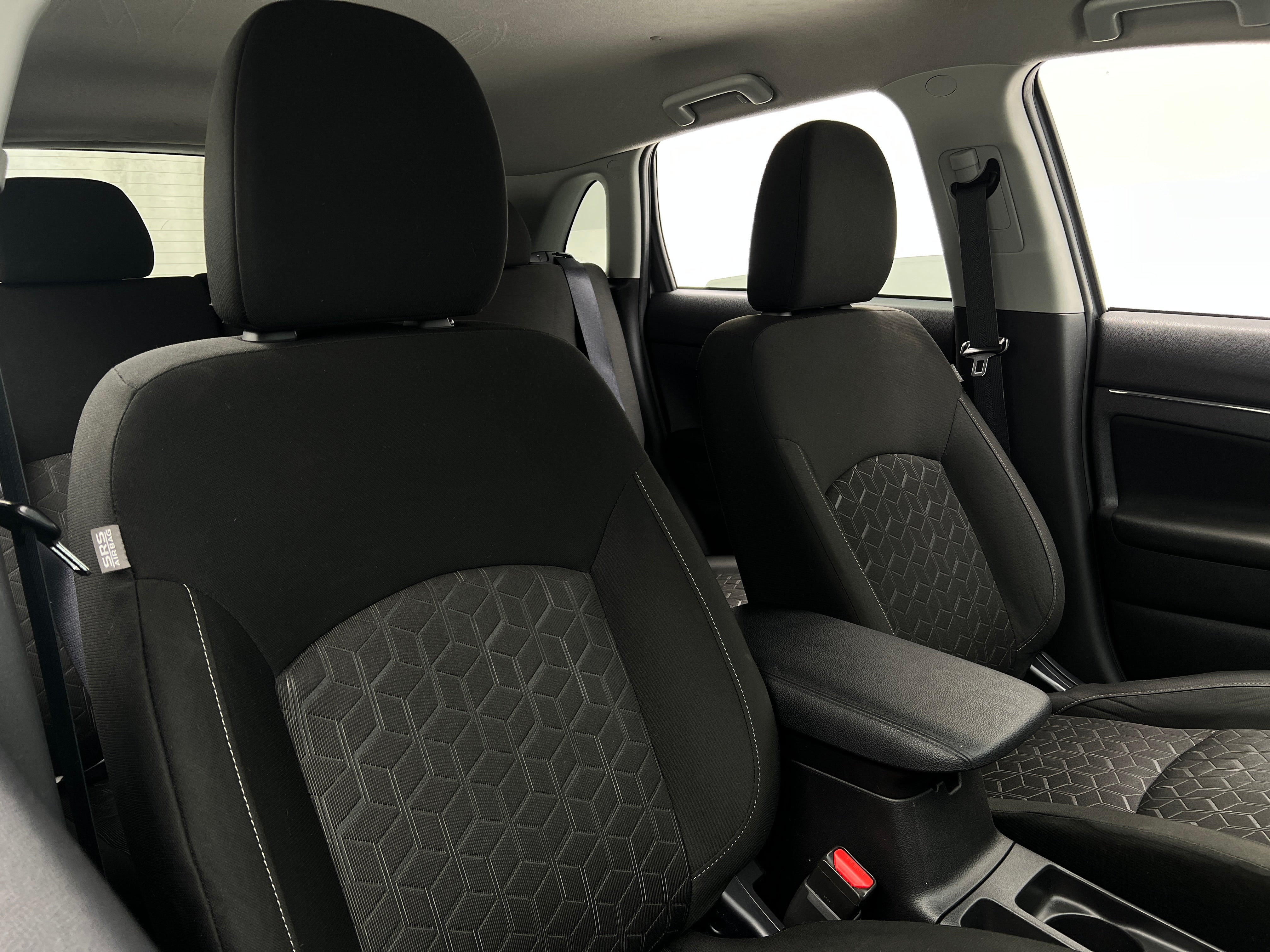 2023 Mitsubishi Outlander Sport ES 2