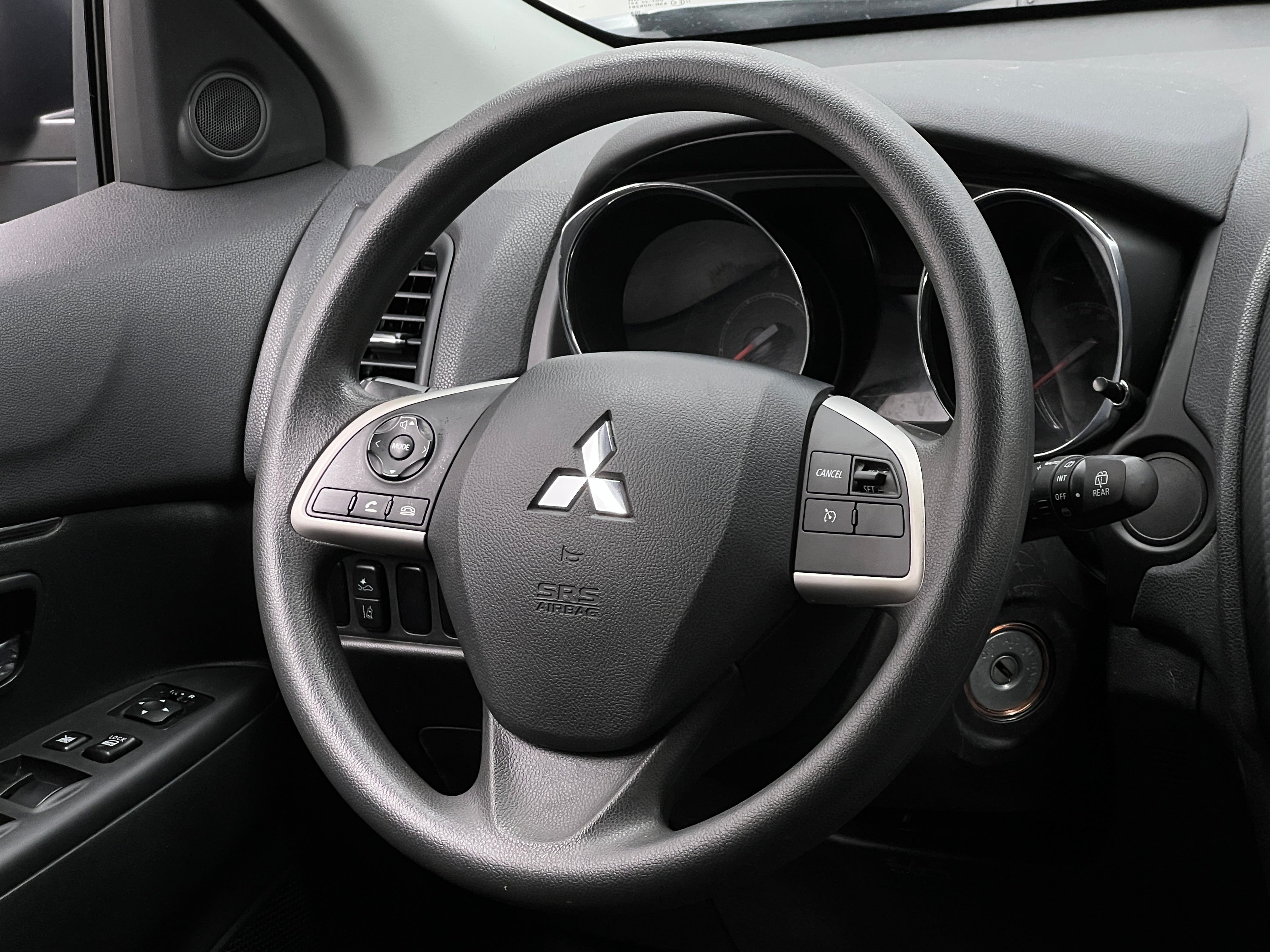 2023 Mitsubishi Outlander Sport ES 5