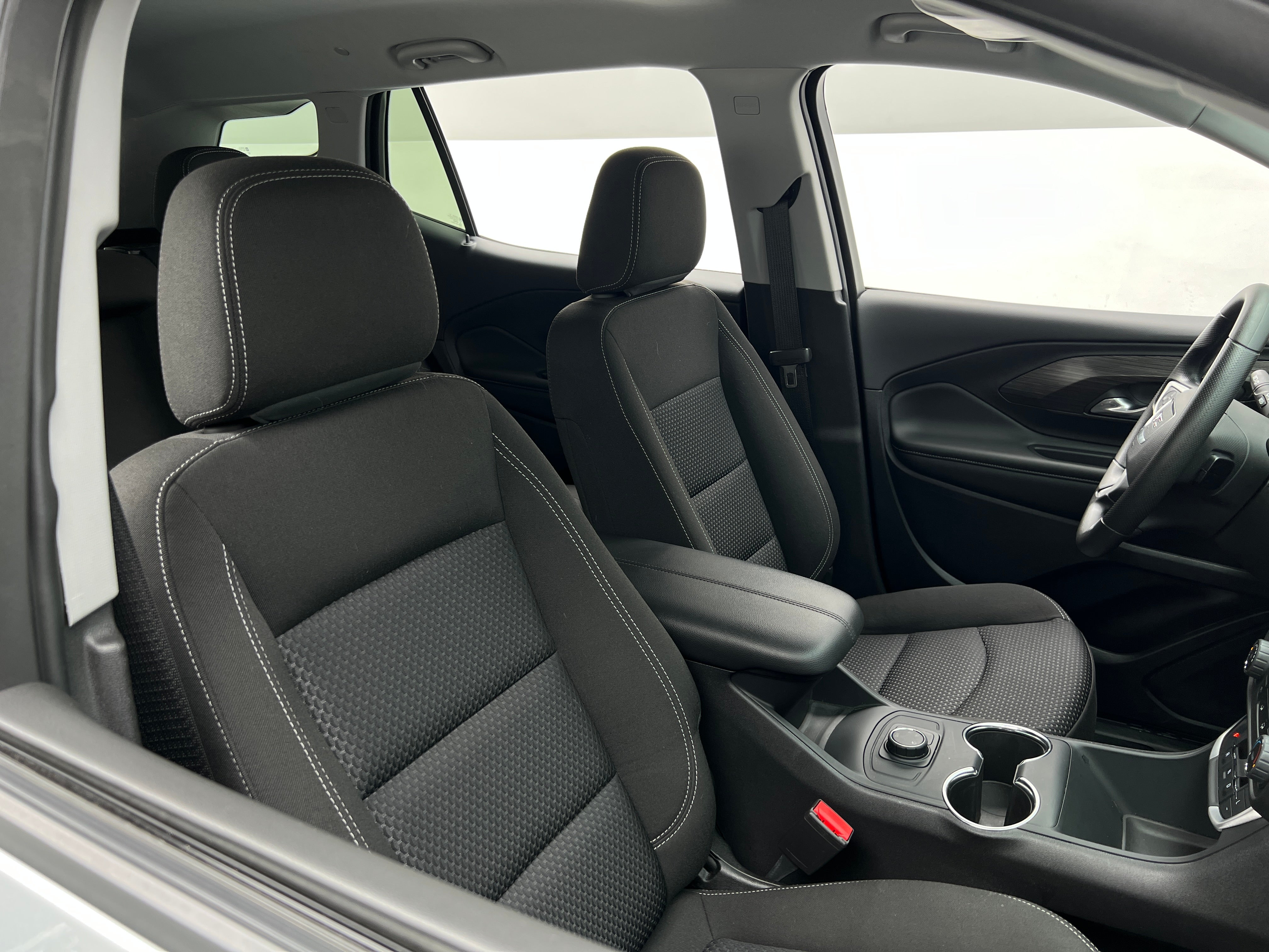 2024 GMC Terrain SLE 2