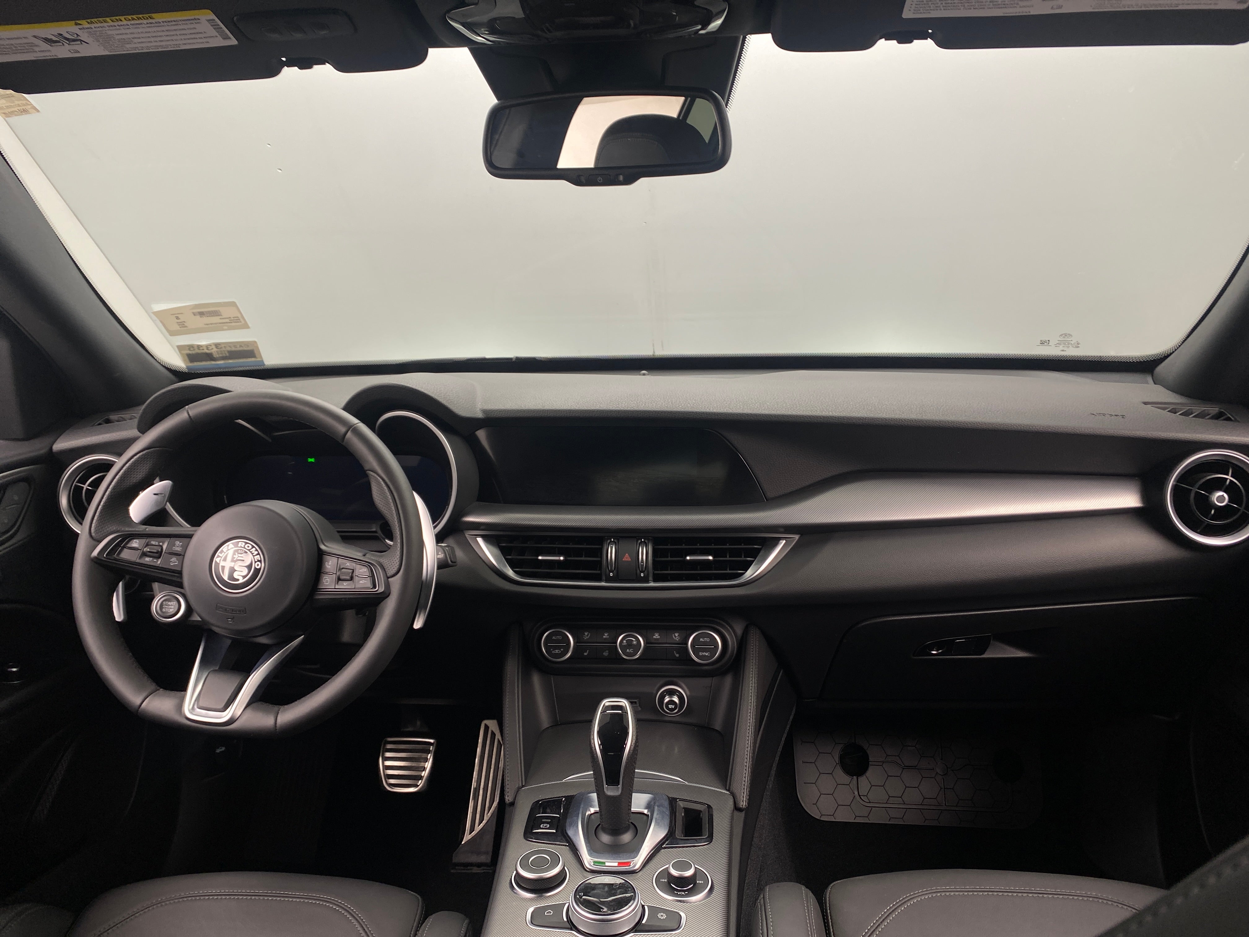 2024 Alfa Romeo Stelvio  2