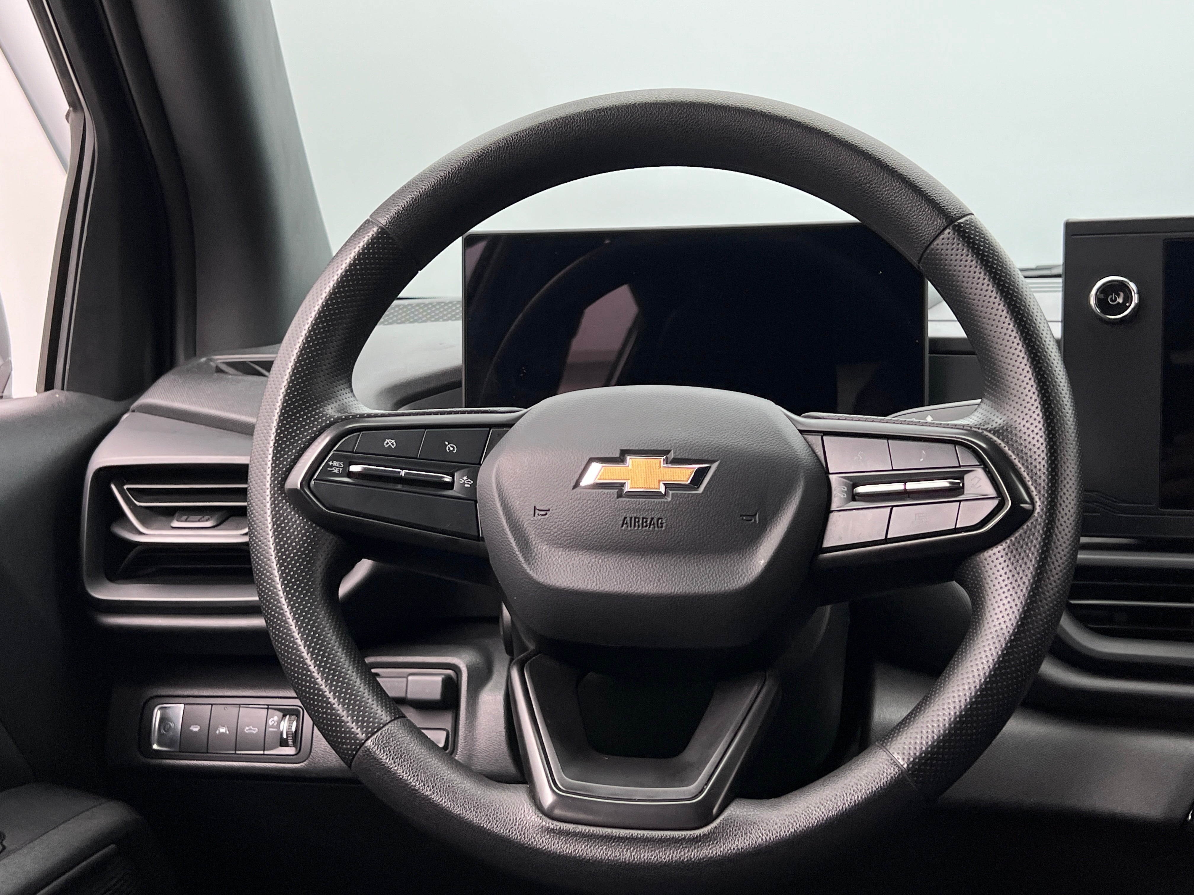 2024 Chevrolet Silverado EV Work Truck 5