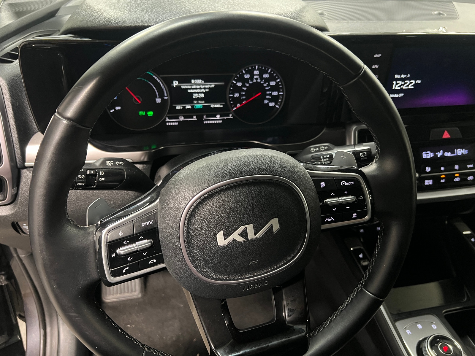 Thumbnail: 2023 Kia Sorento - 4