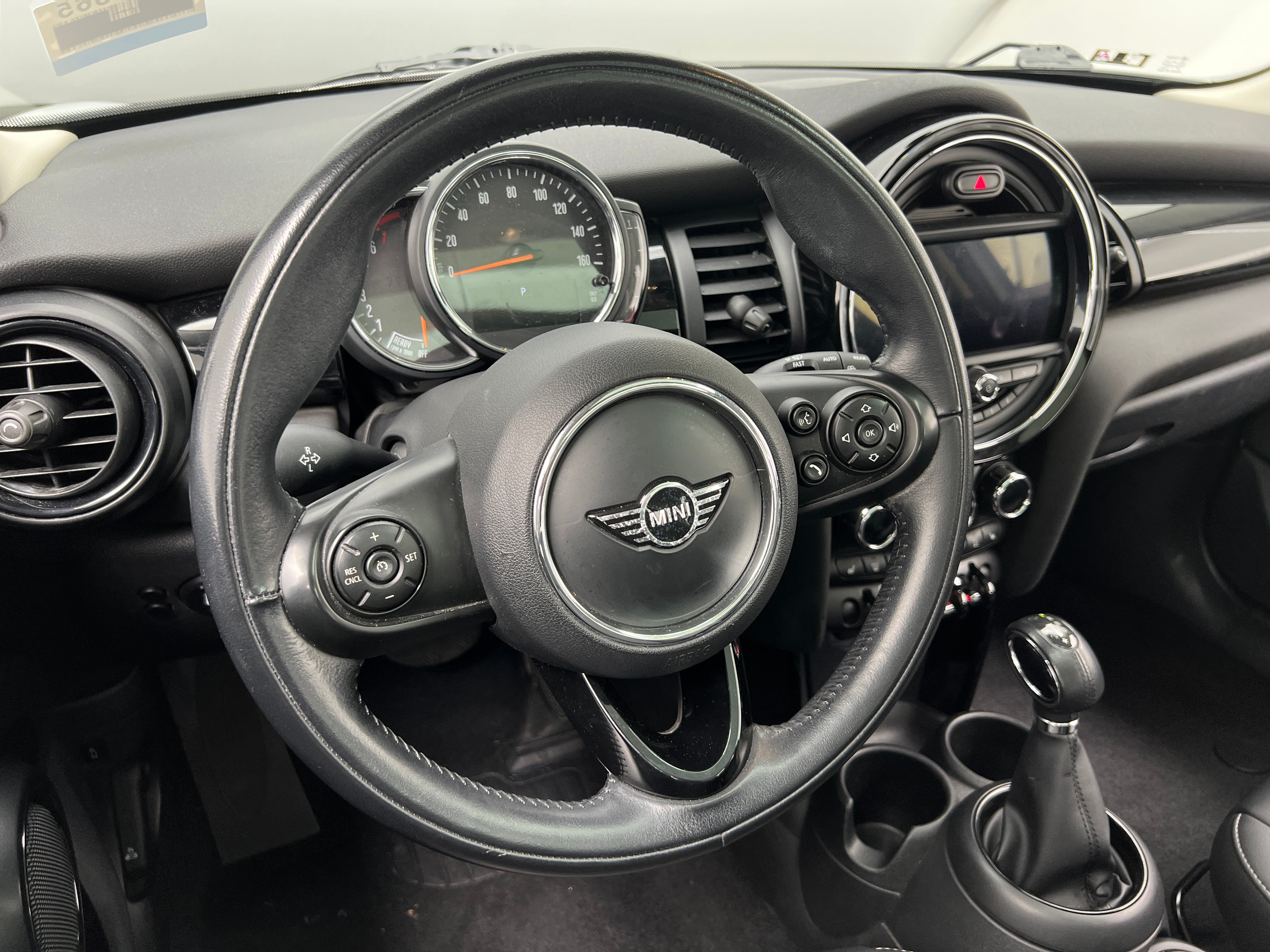2019 MINI Cooper Hardtop 4 Door 5