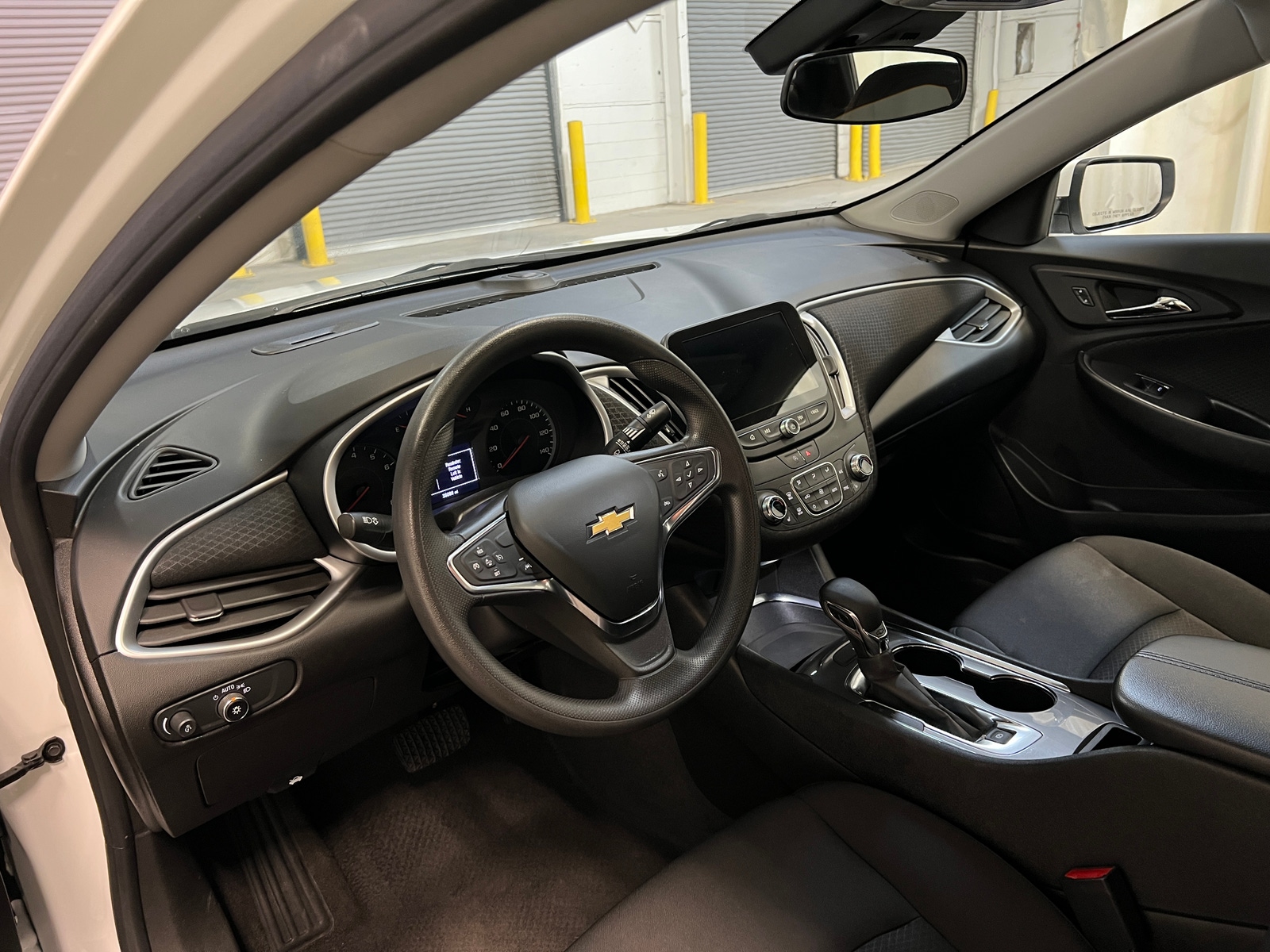 Thumbnail: 2023 Chevrolet Malibu - 3