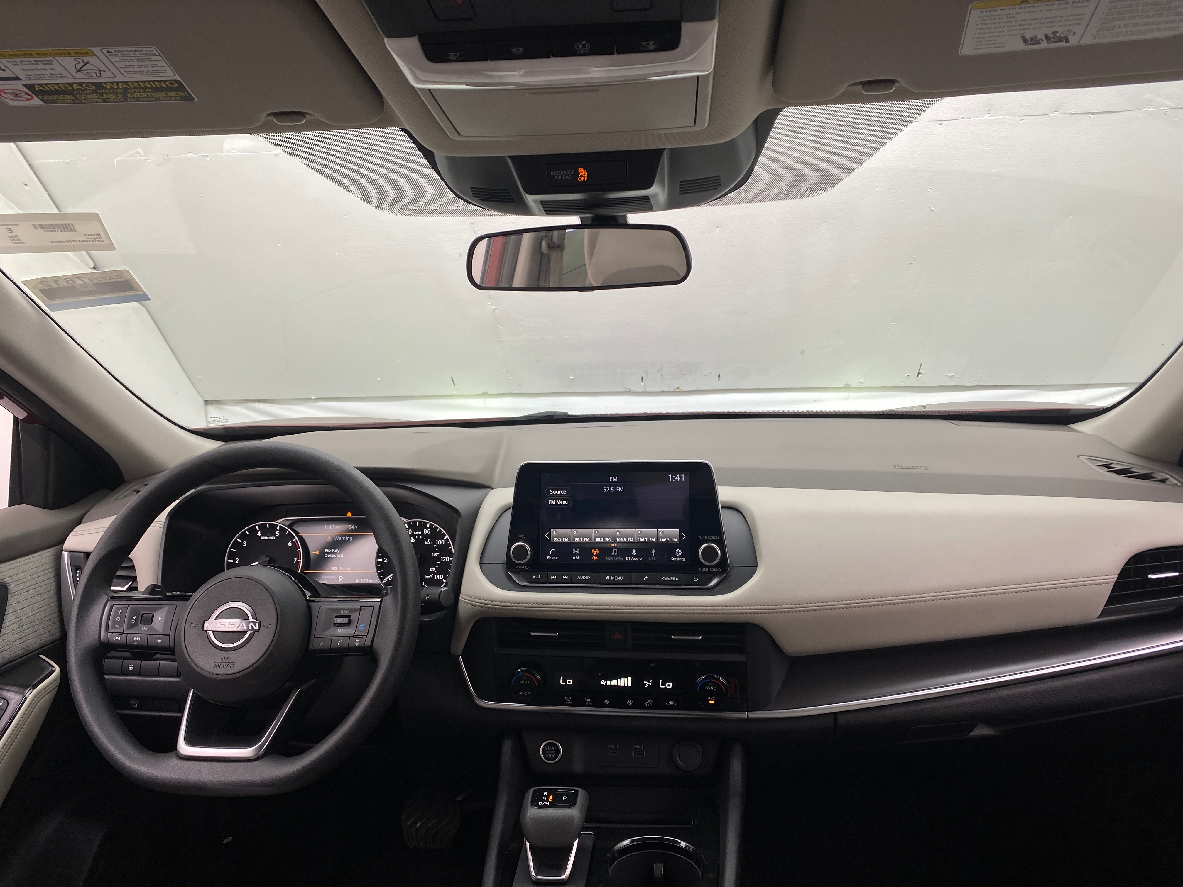 2023 Nissan Rogue SV 3
