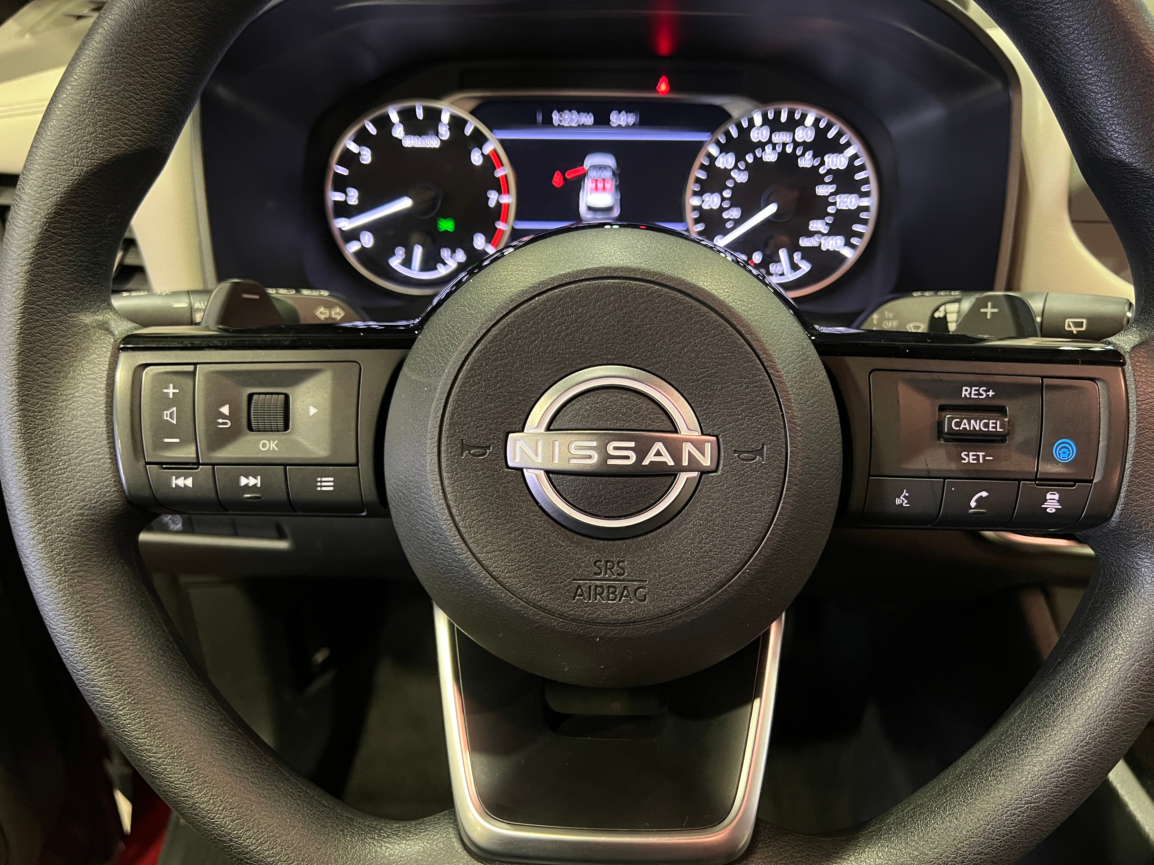 2023 Nissan Rogue SV 5
