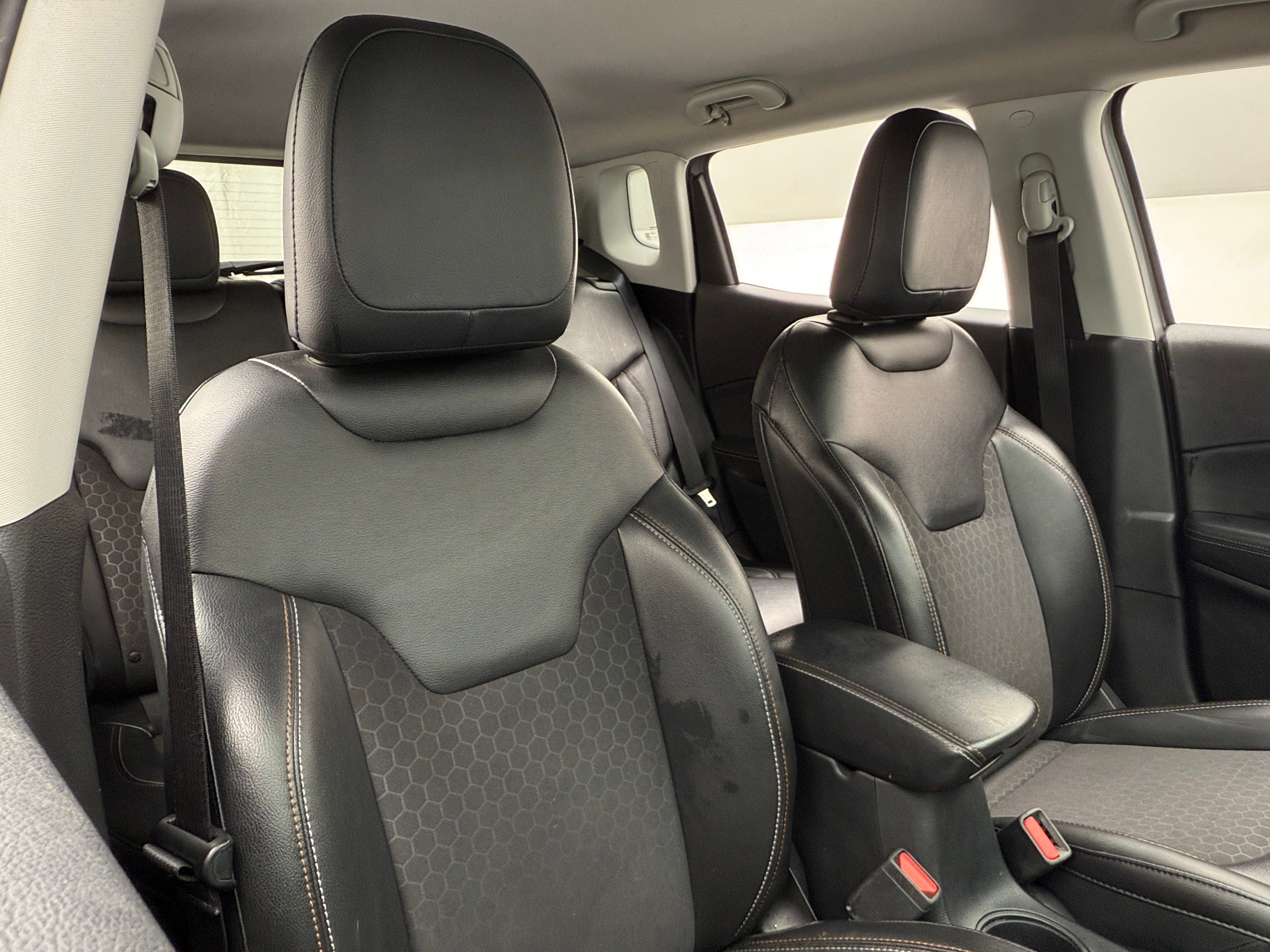 2018 Jeep Compass Latitude 2