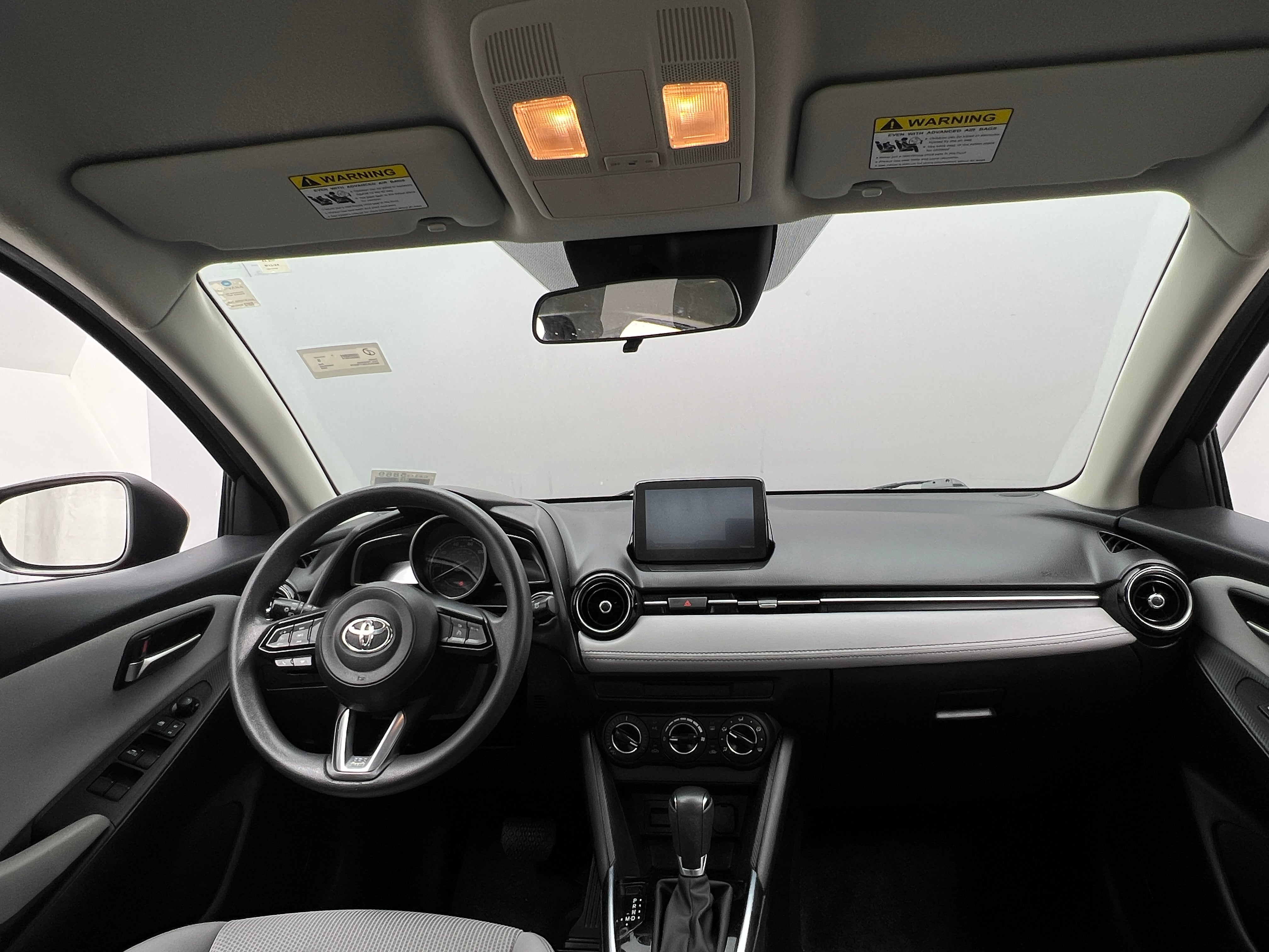 2020 Toyota Yaris LE 3
