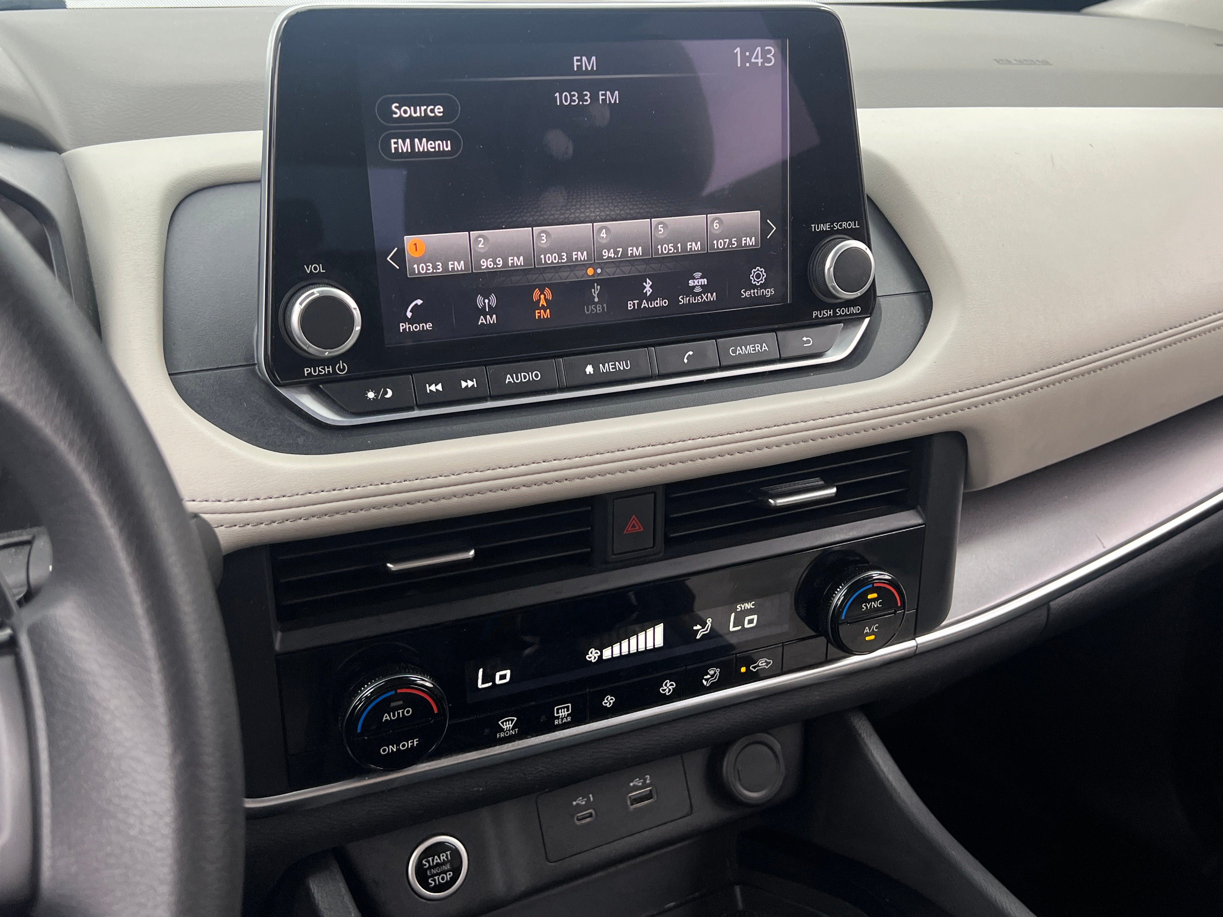 2023 Nissan Rogue SV 4