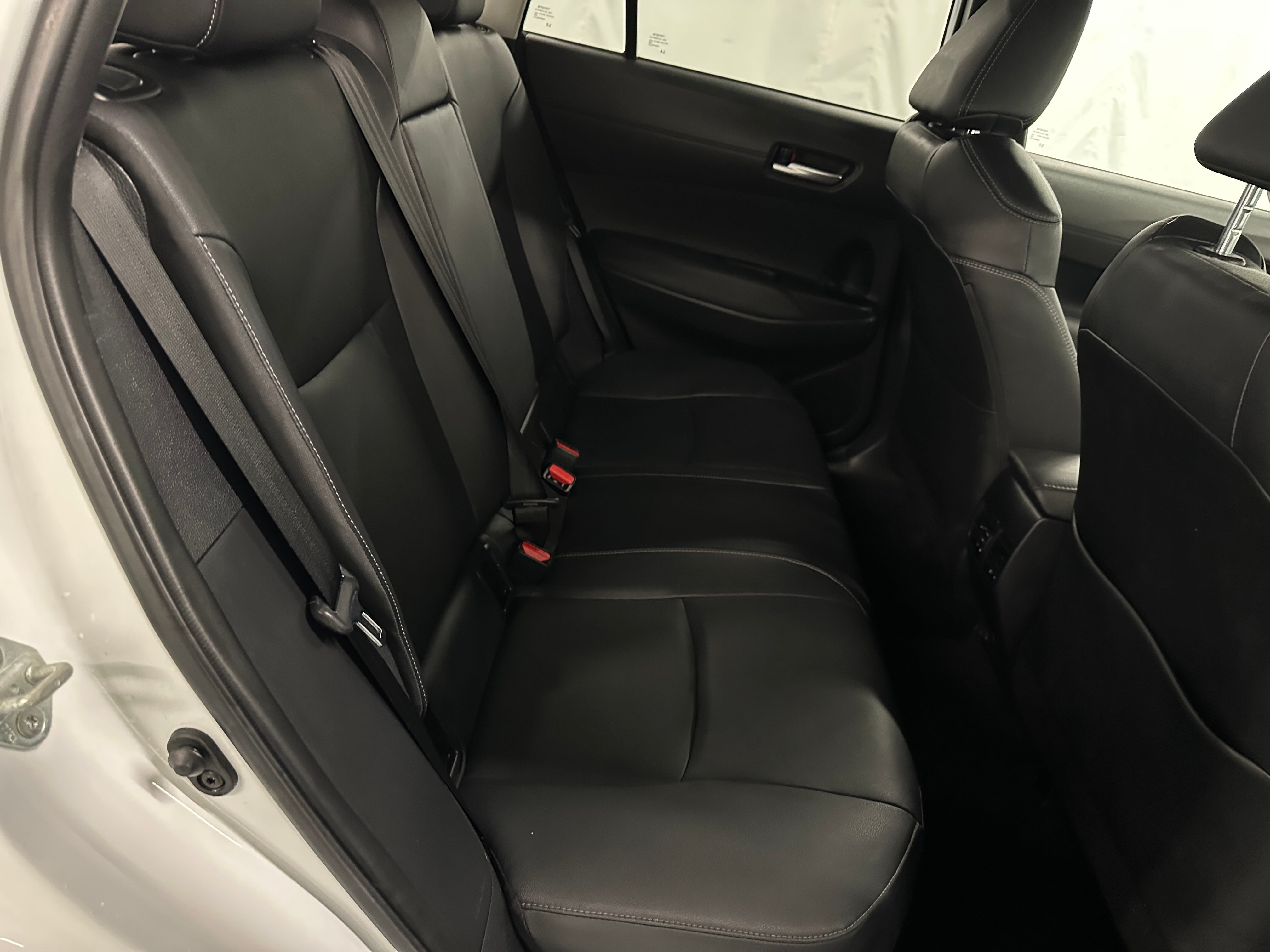 2022 Toyota Corolla Cross XLE 5