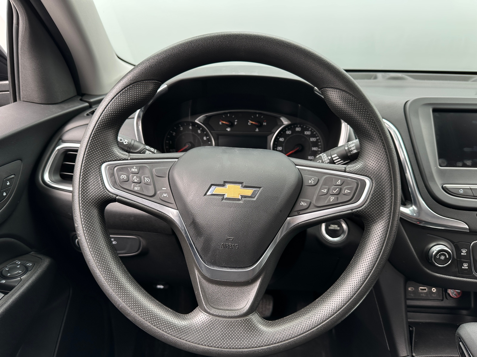 Thumbnail: 2023 Chevrolet Equinox - 5