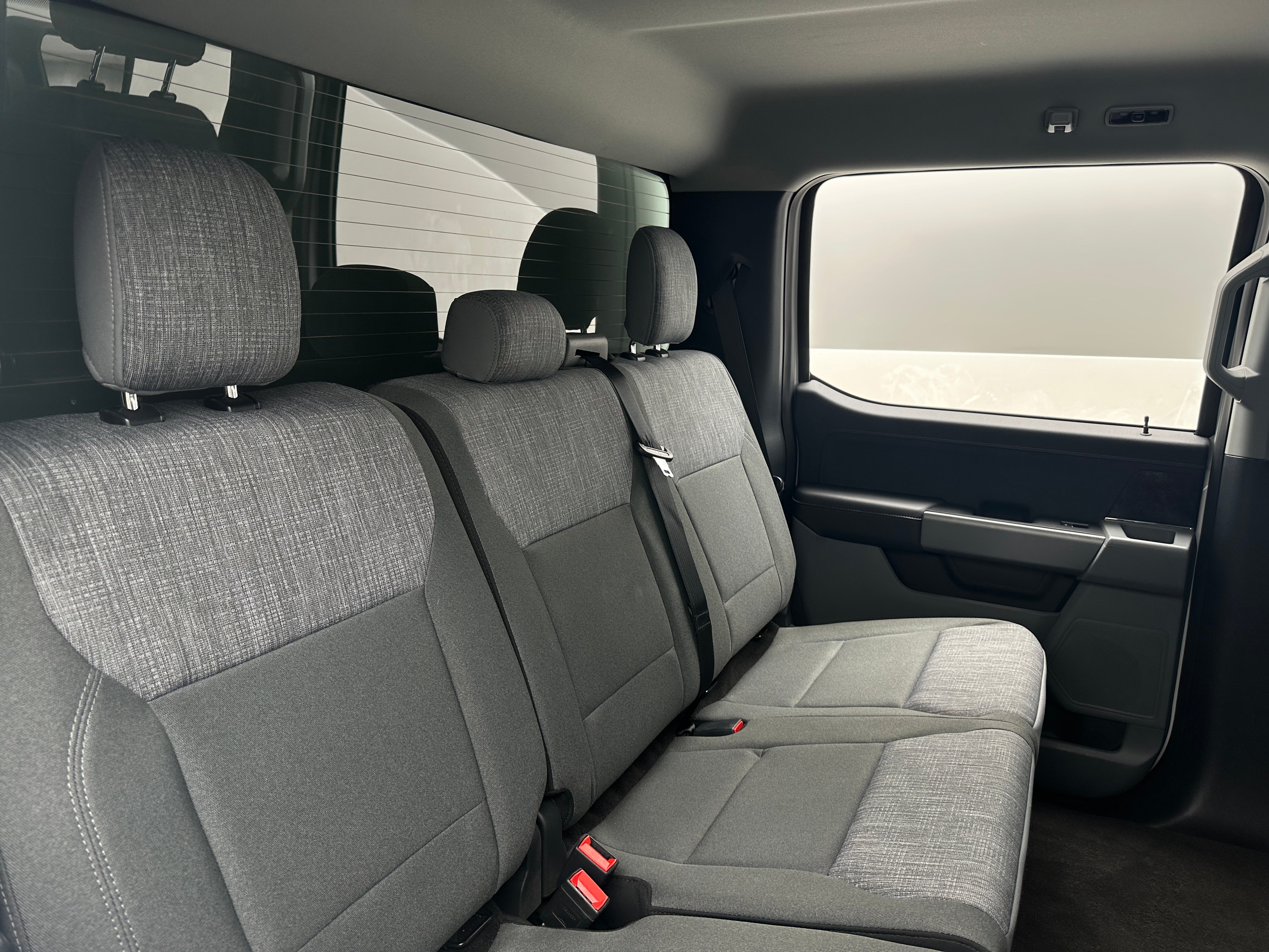 2022 Ford F-150 Lightning XLT 6