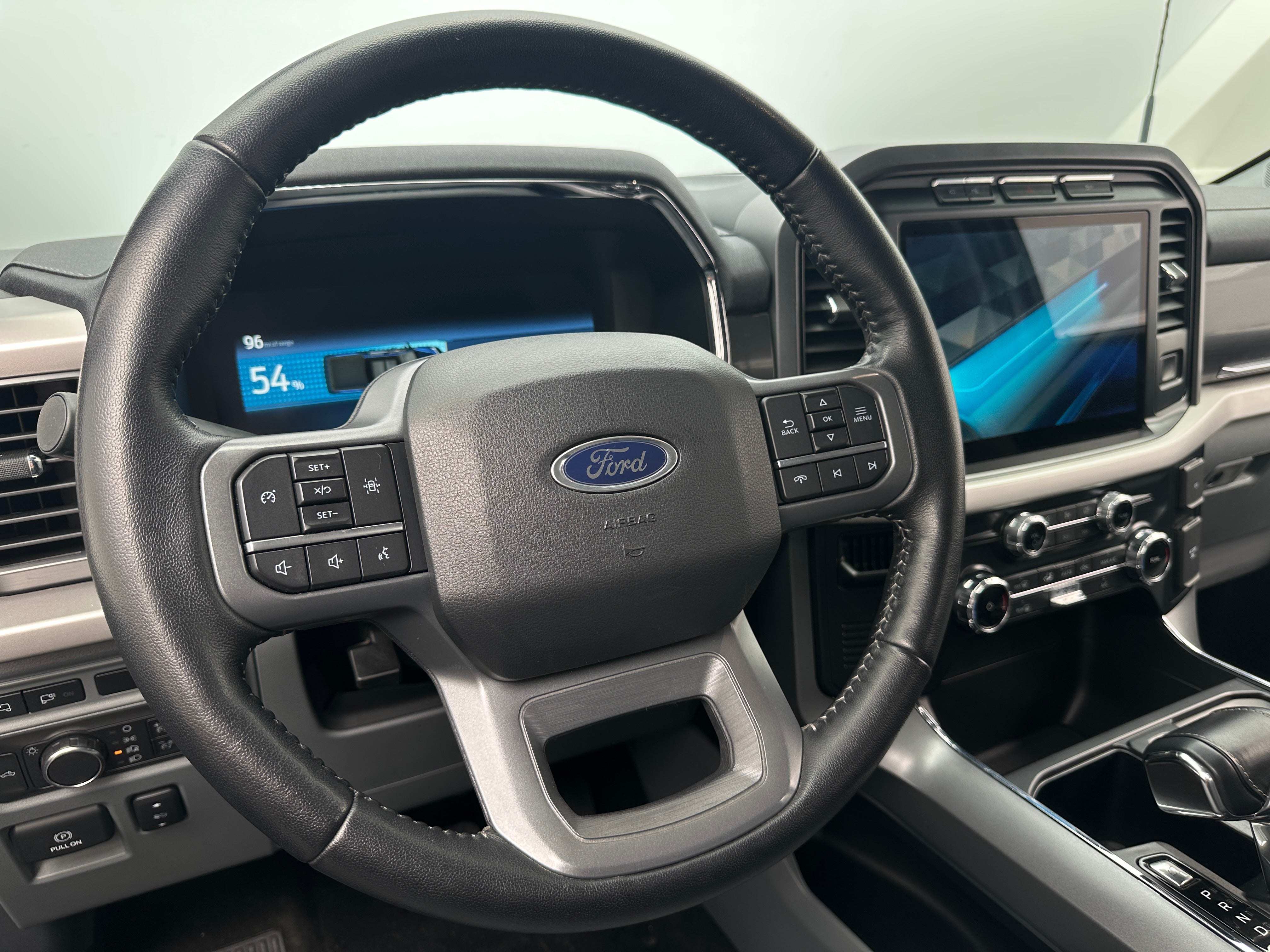 2022 Ford F-150 Lightning XLT 5