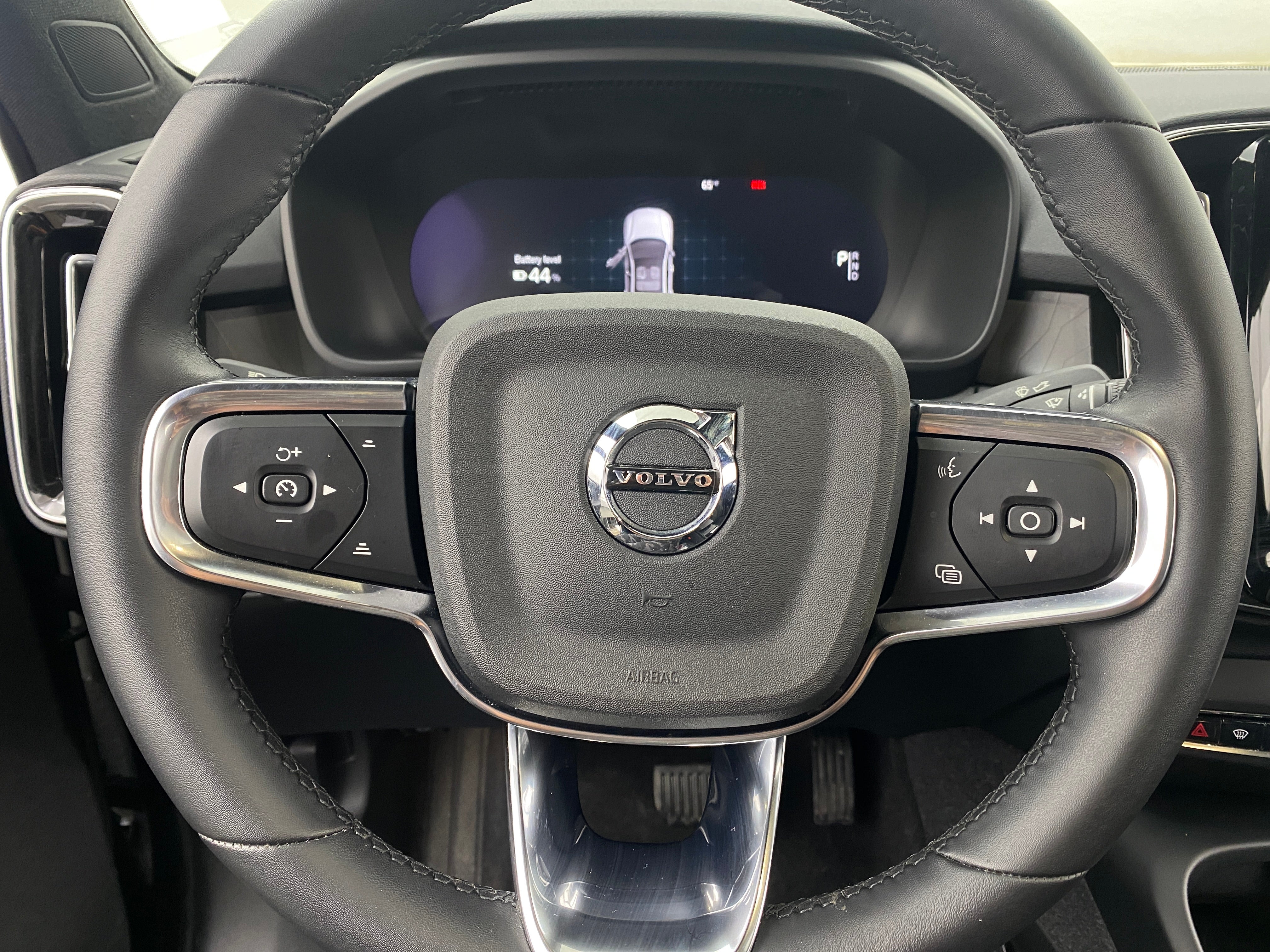 2023 Volvo C40 Ultimate 4