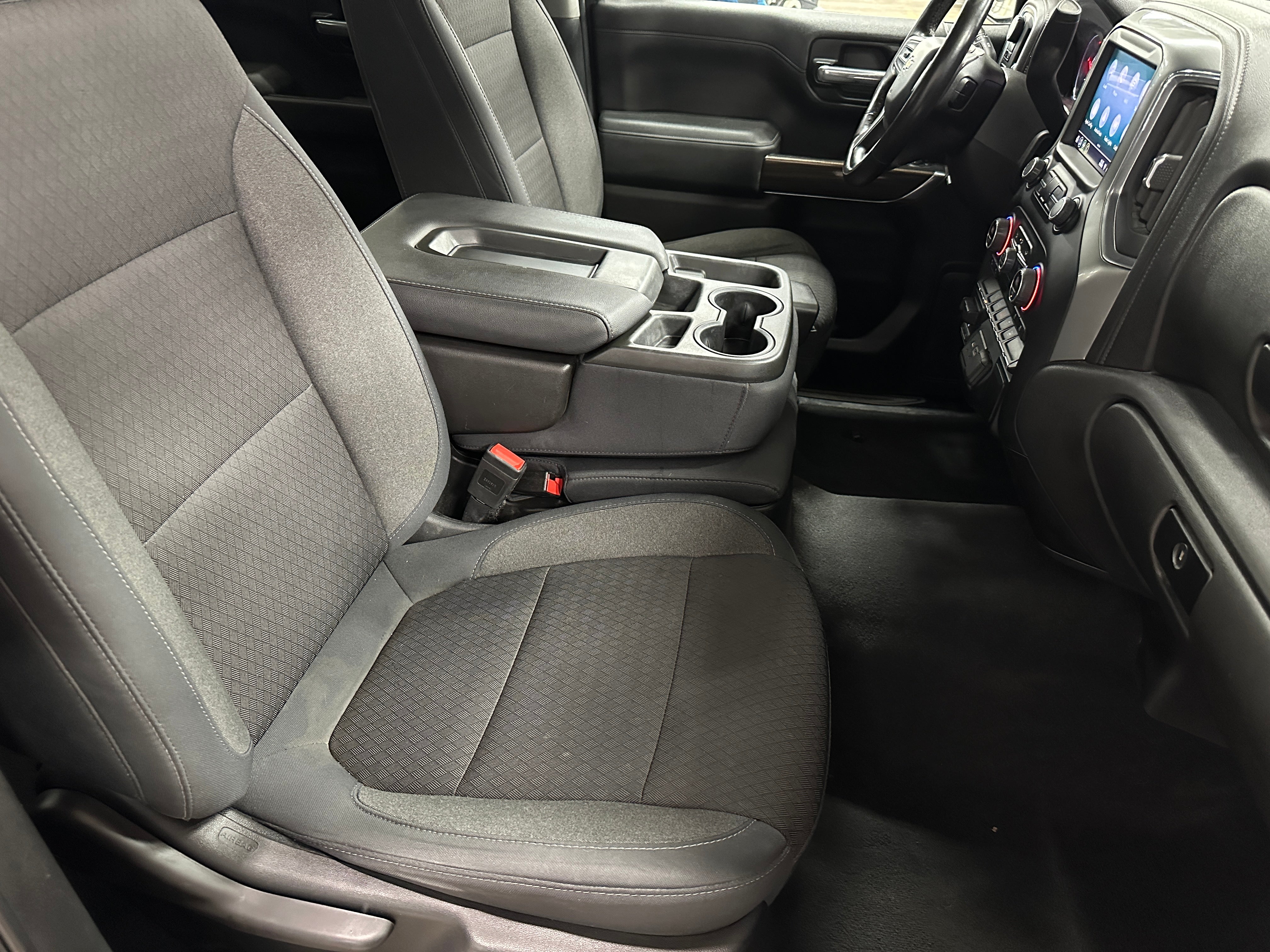 2019 Chevrolet Silverado 1500 LT 2
