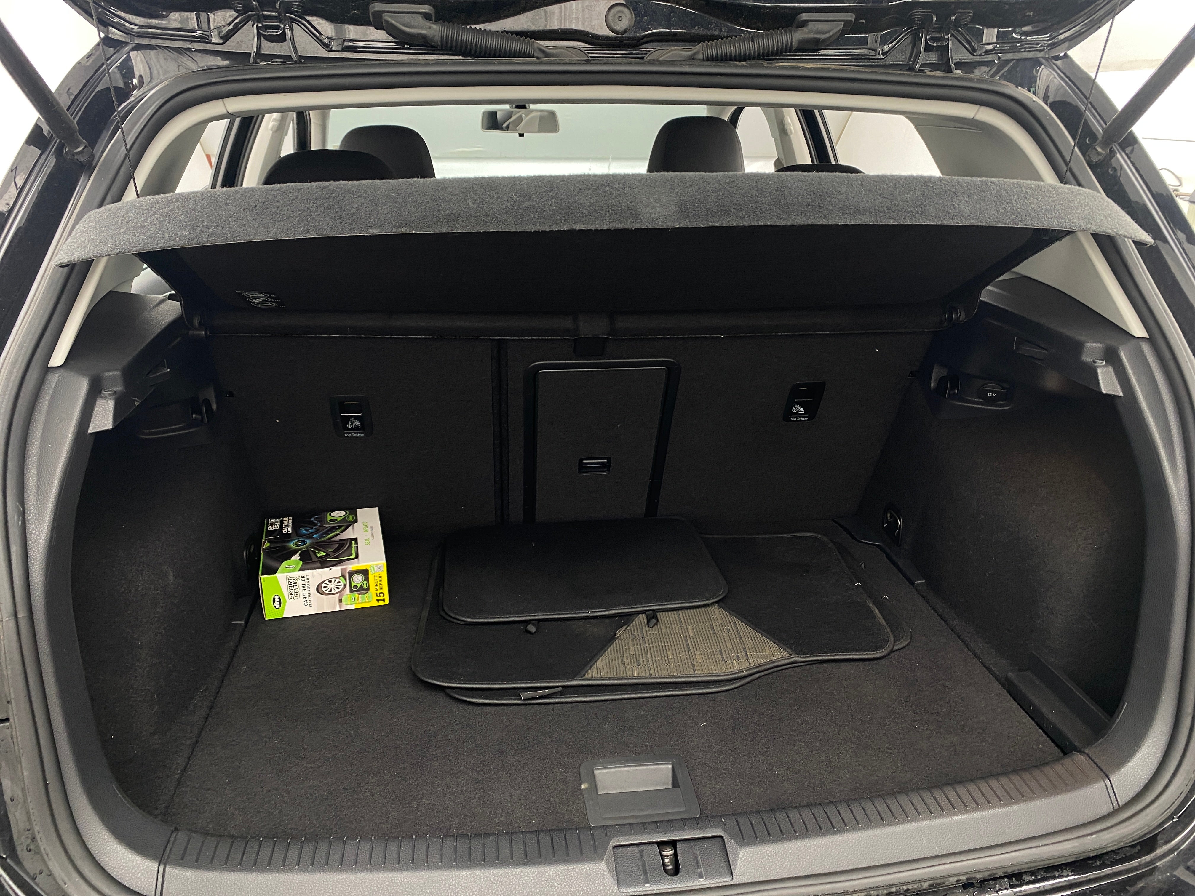 2016 Volkswagen e-Golf SE 7