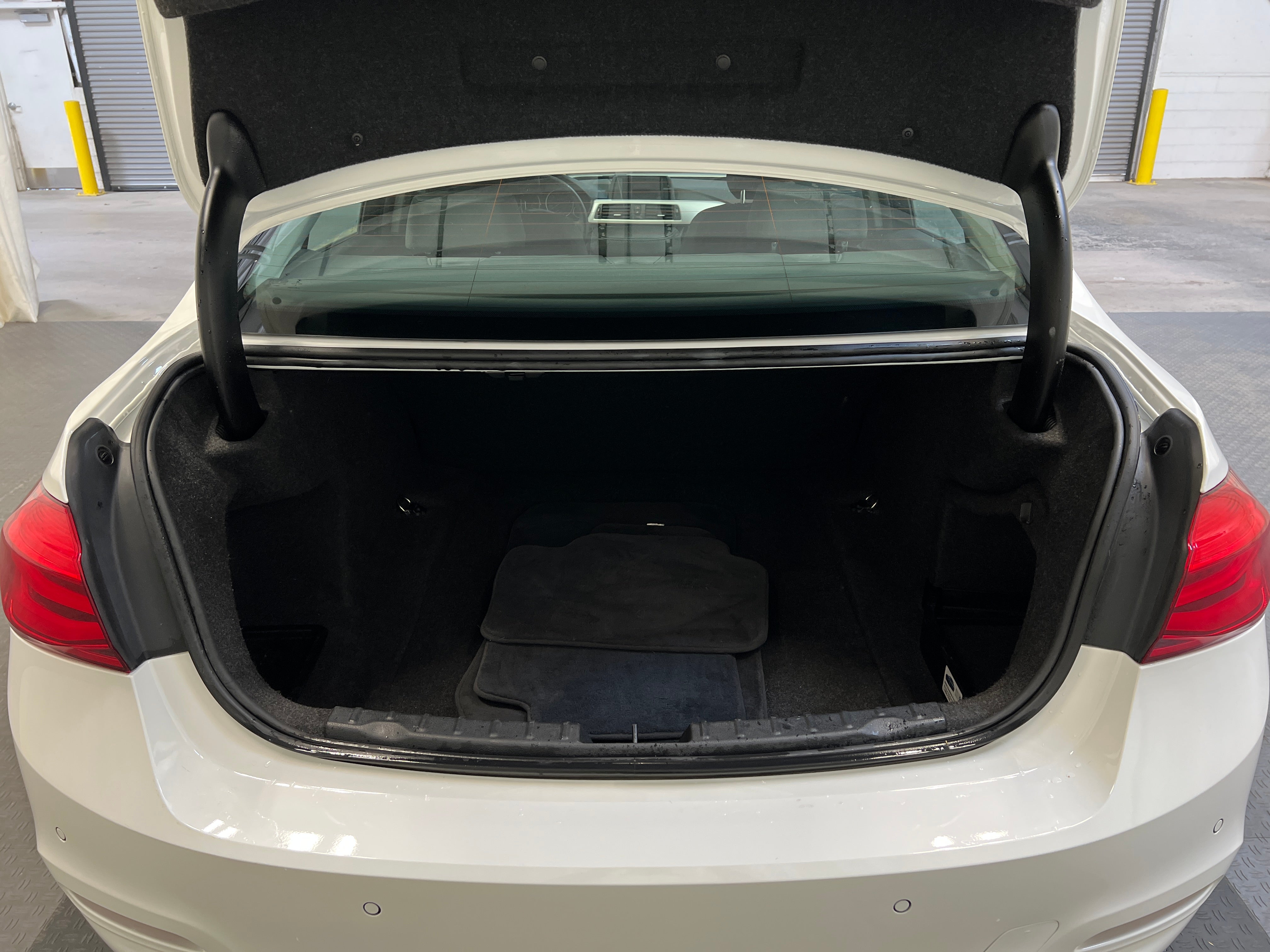2017 BMW 3 Series 320i 6