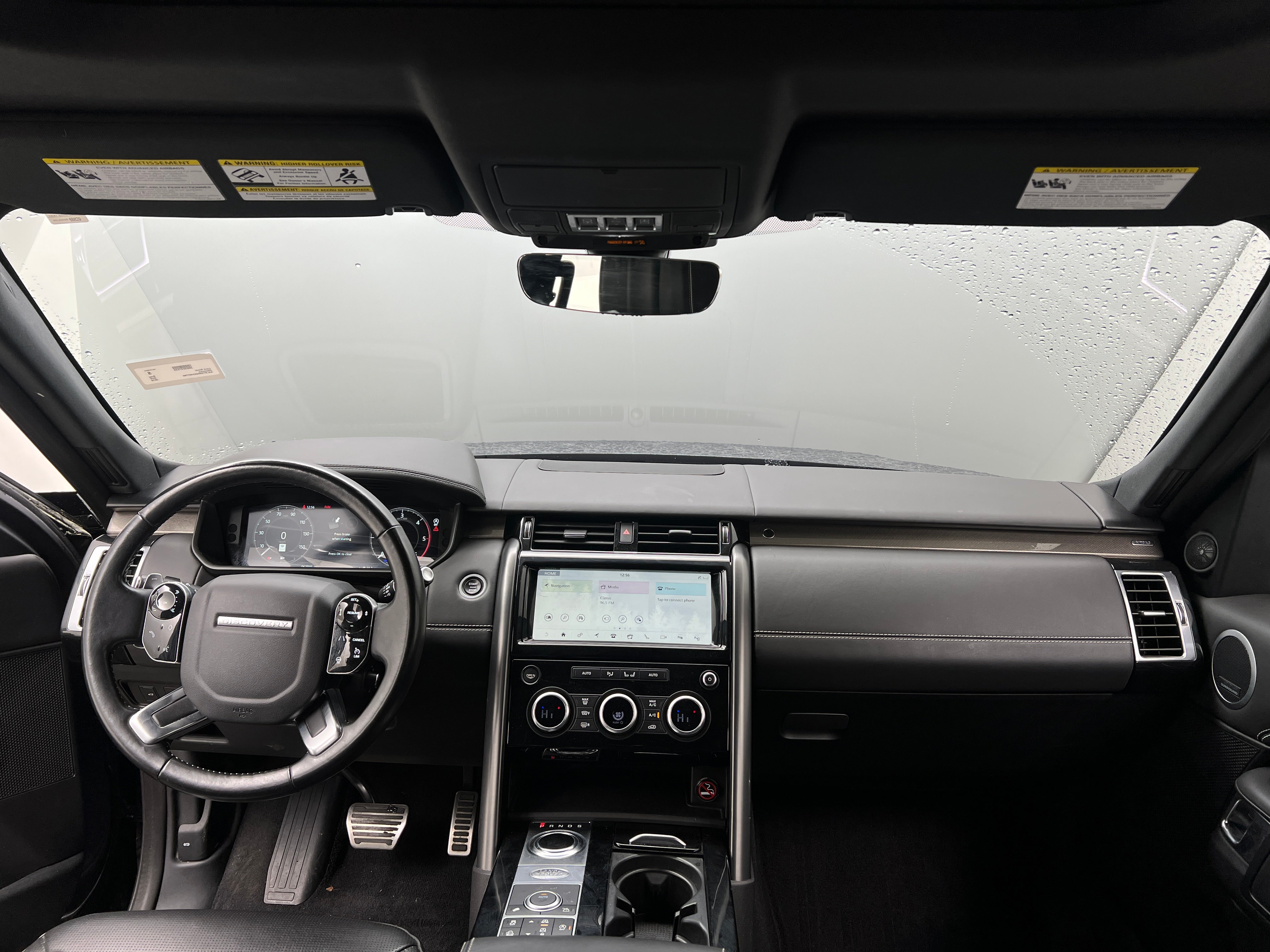 2019 Land Rover Discovery HSE Luxury 2