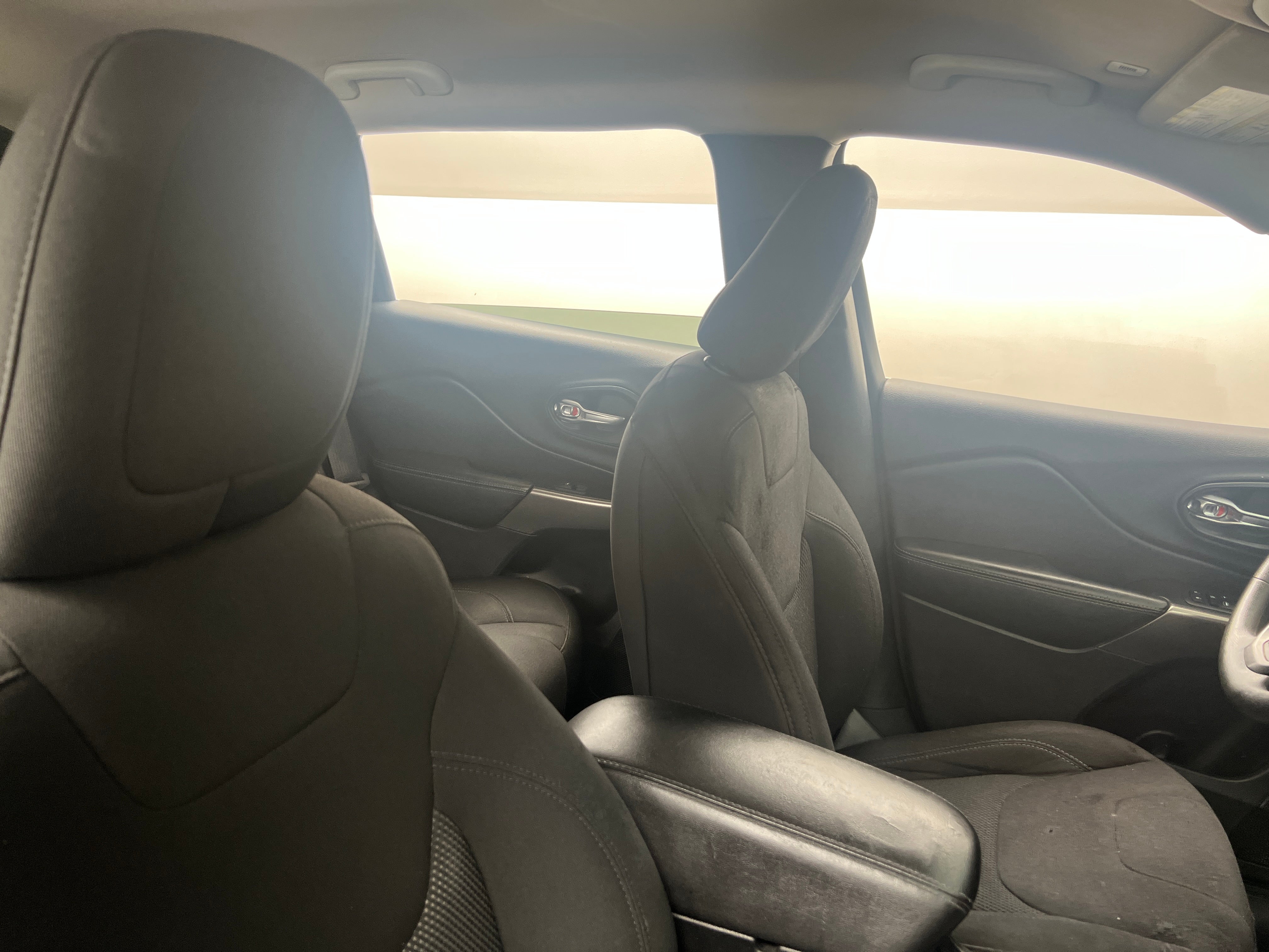 2019 Jeep Cherokee Latitude 2