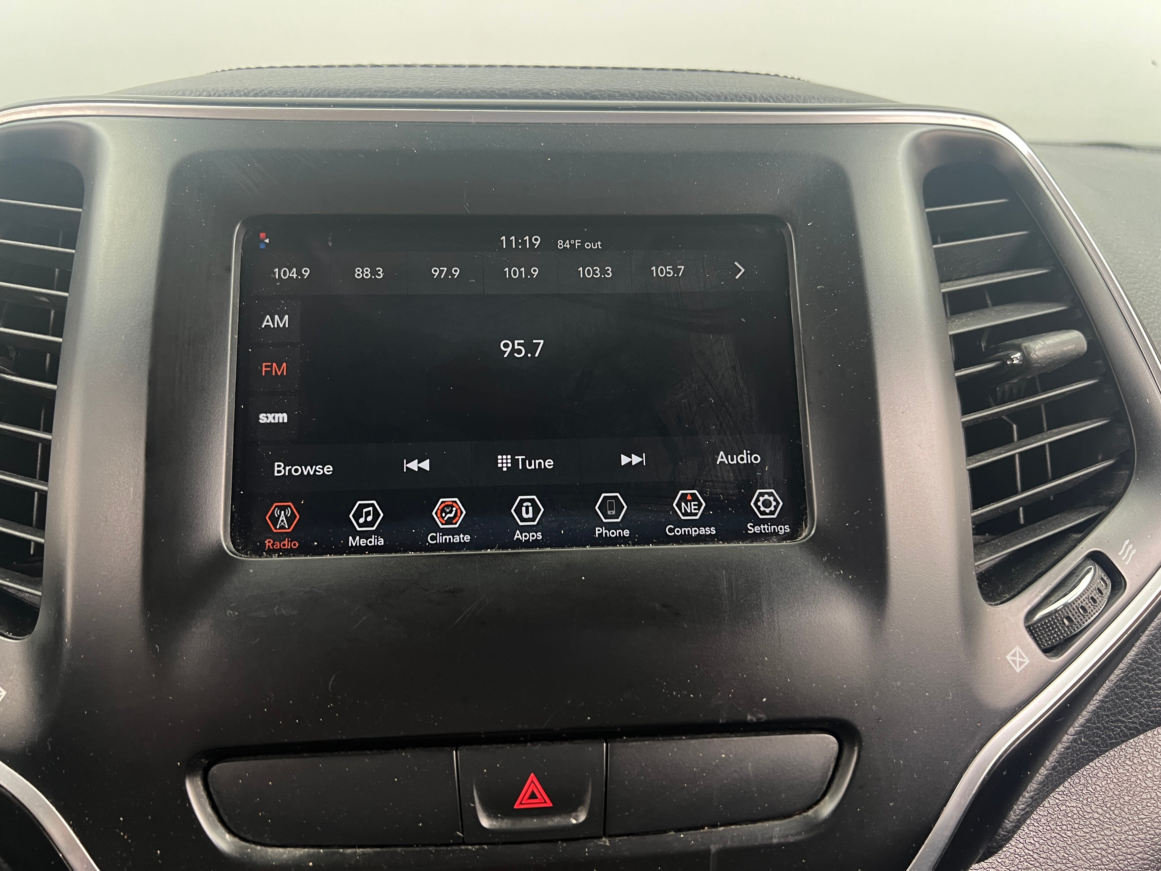 2019 Jeep Cherokee Latitude 4