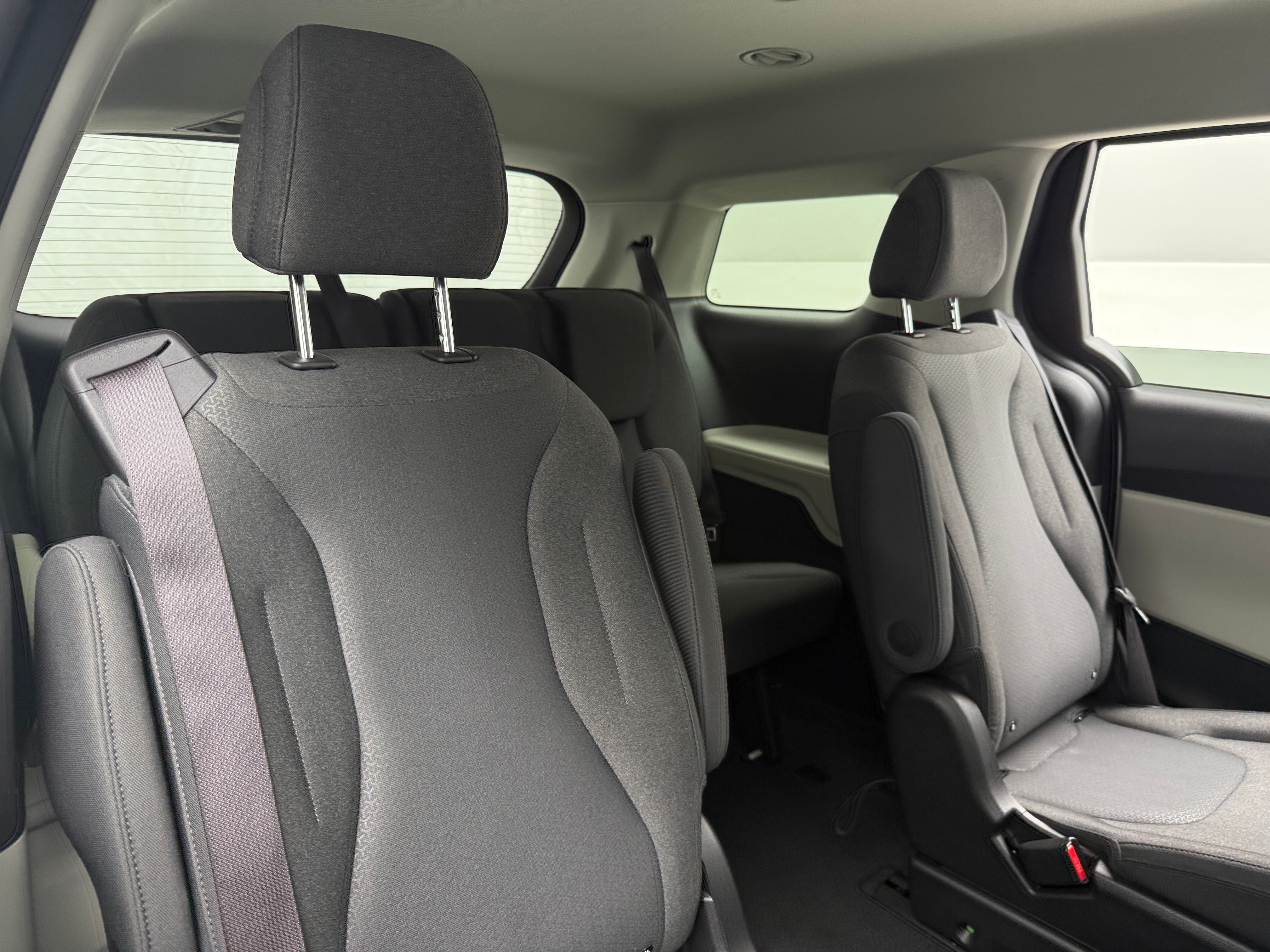 2024 Kia Carnival LX 6