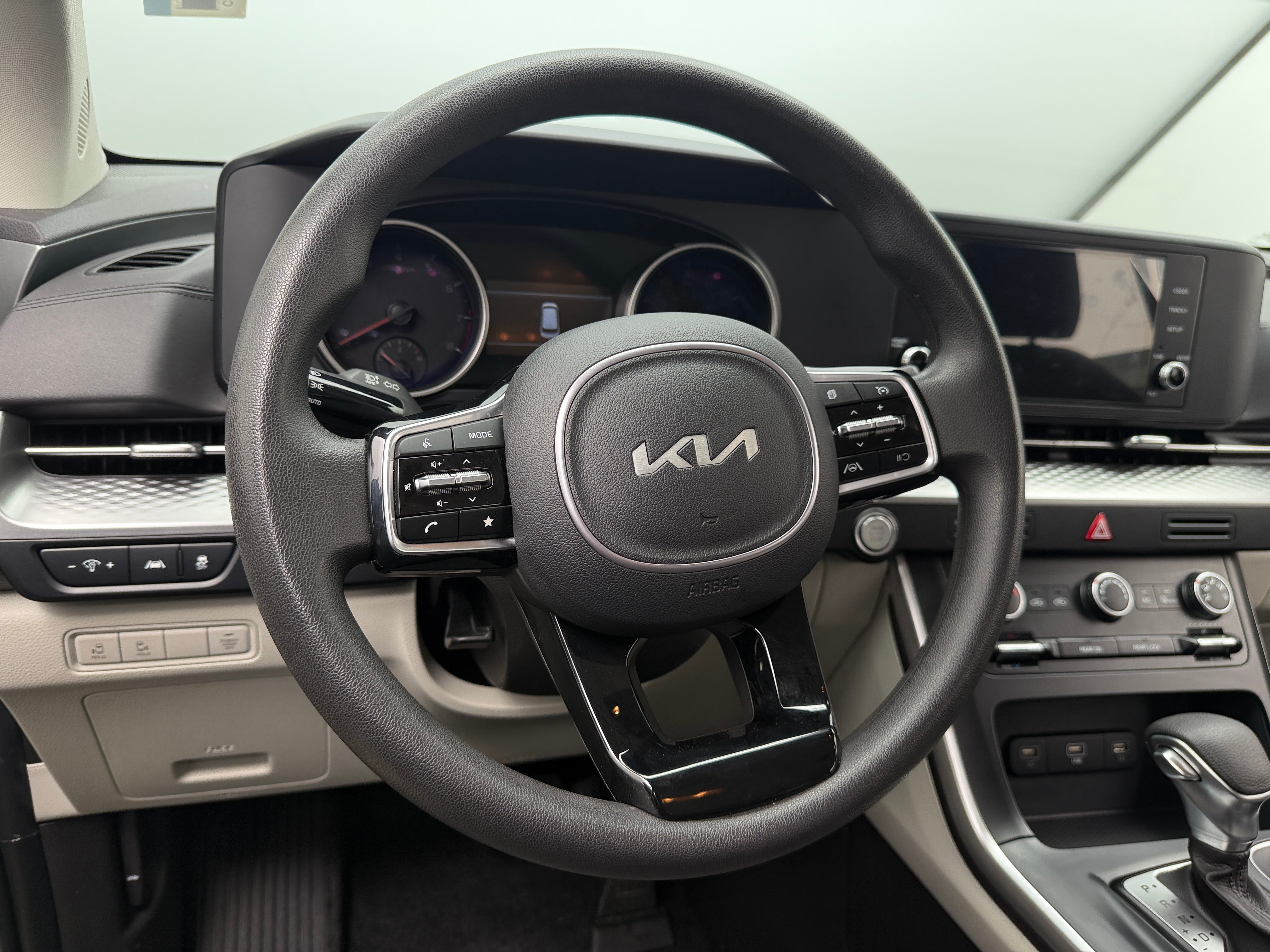 2024 Kia Carnival LX 5