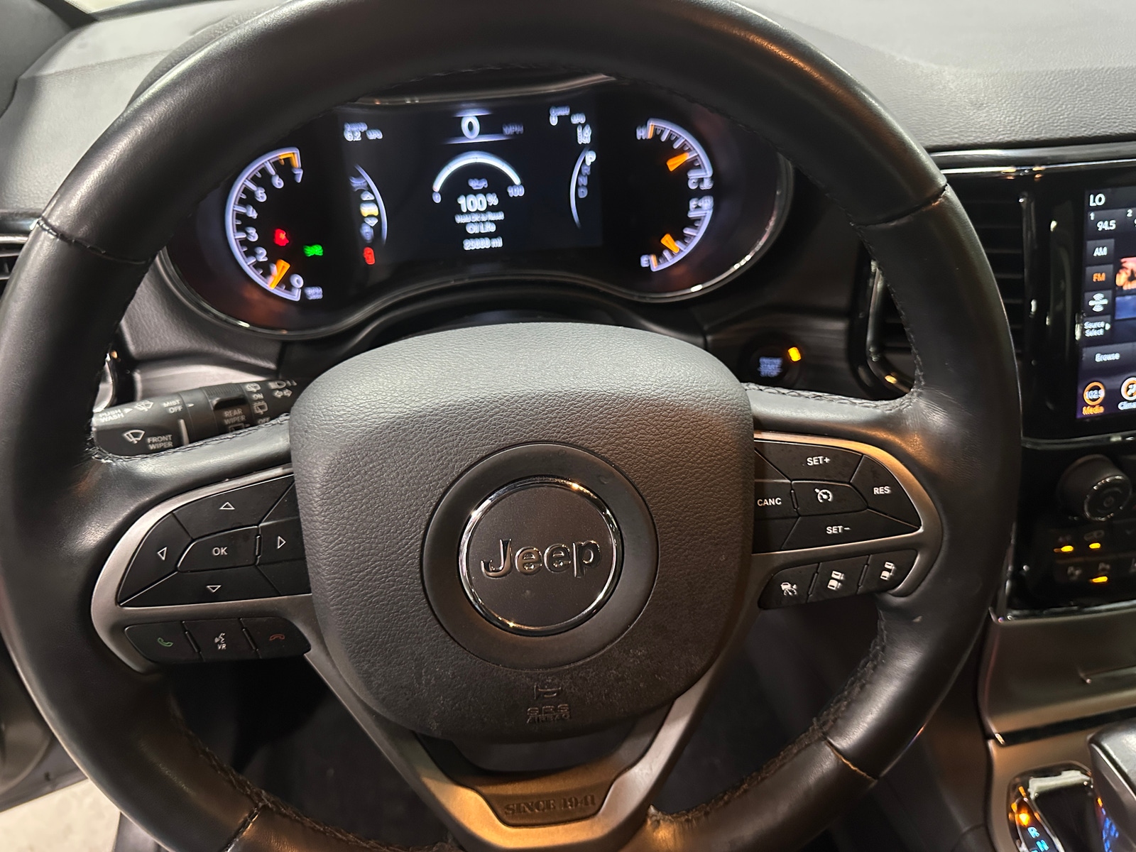 Thumbnail: 2021 Jeep Grand Cherokee - 4