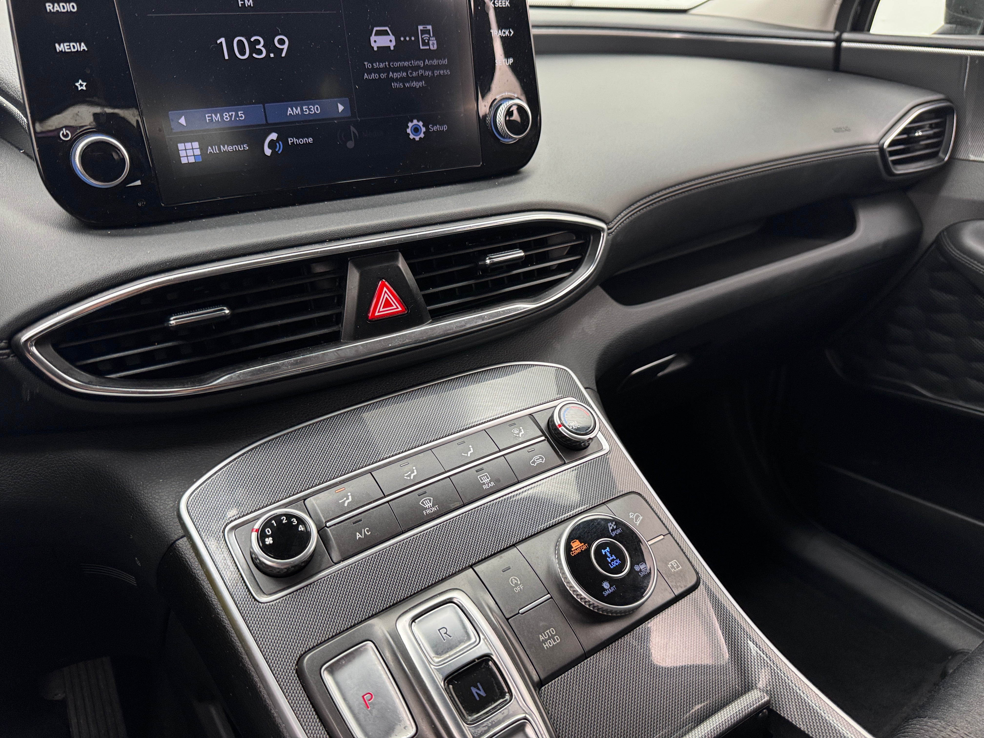 2022 Hyundai Santa Fe SE 4
