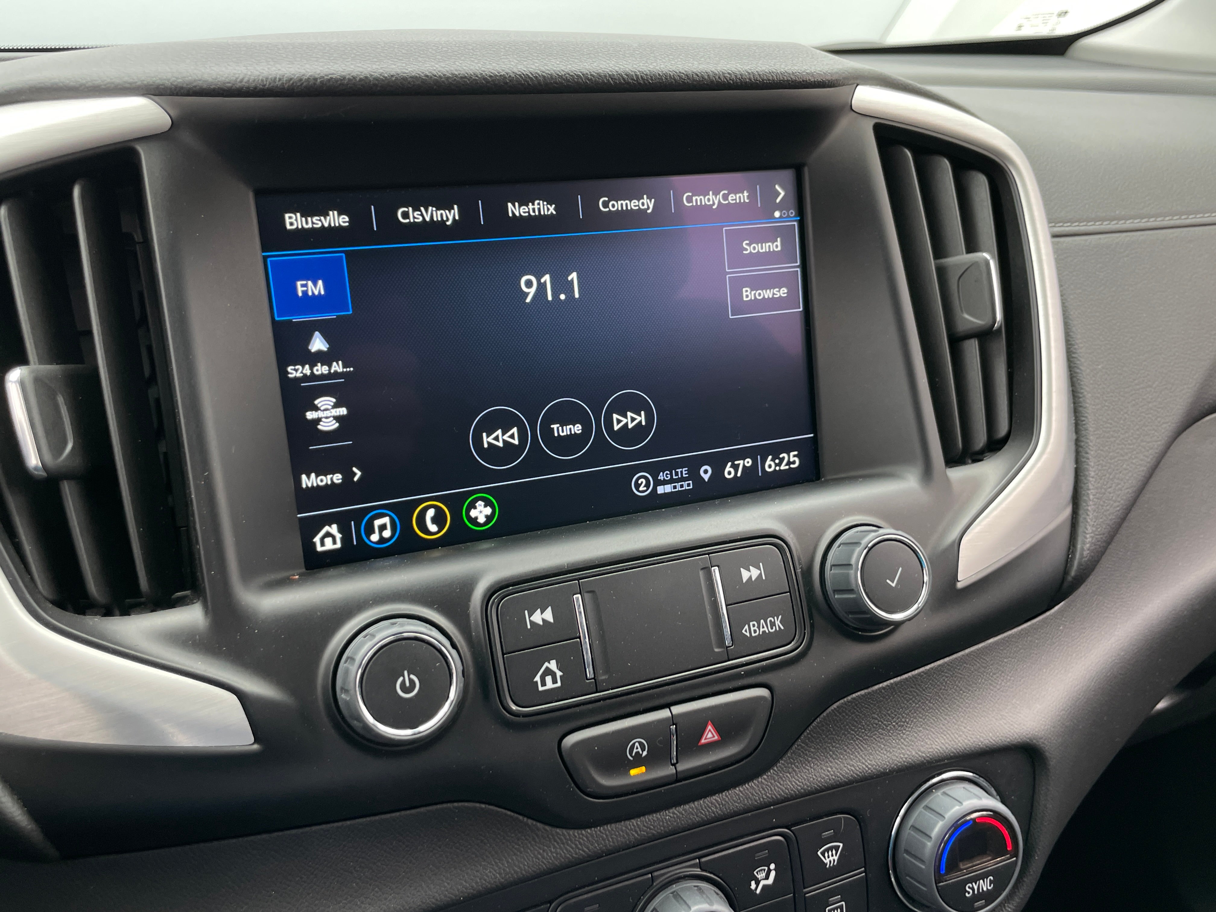 2024 GMC Terrain SLT 3