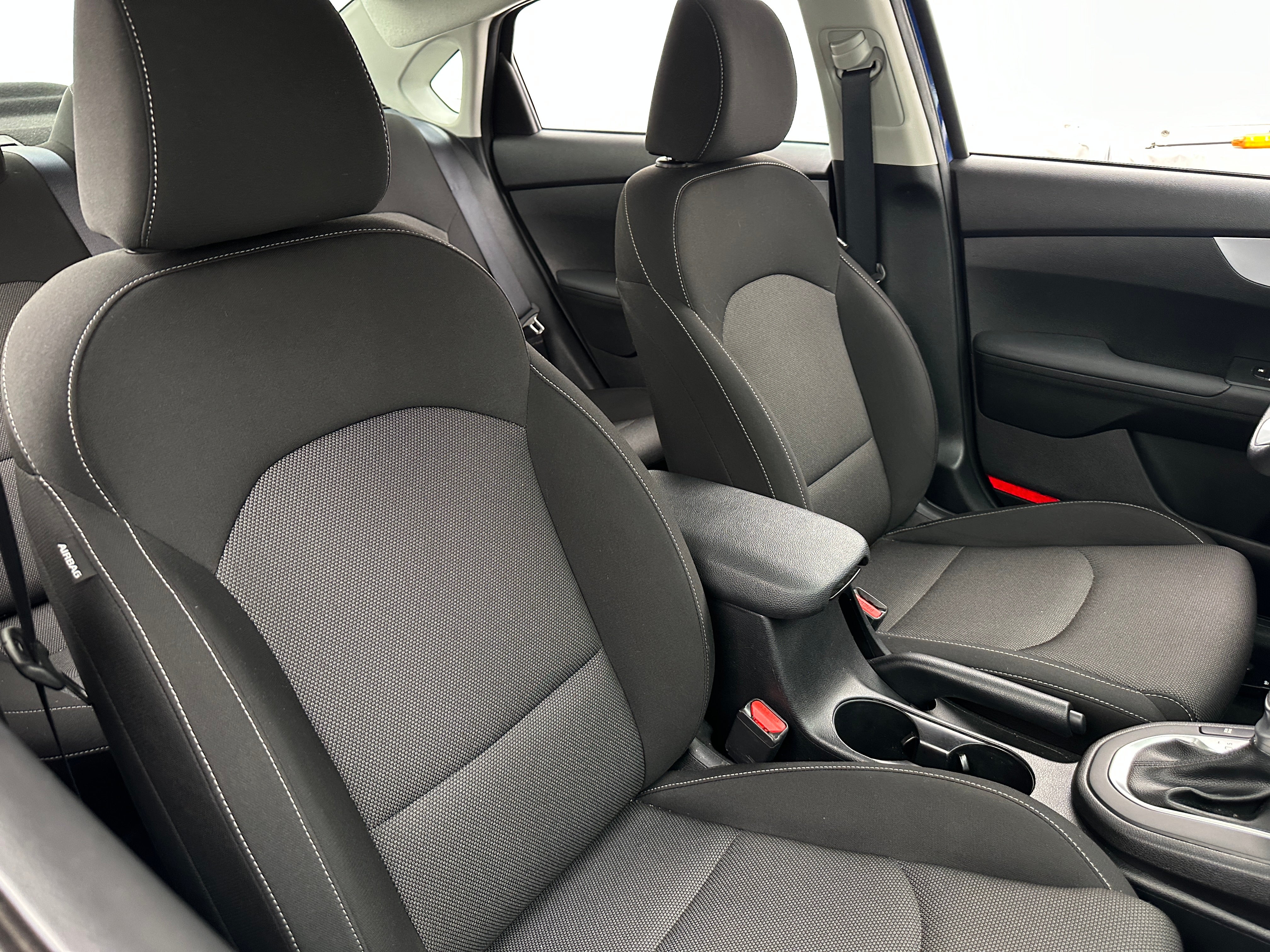 2024 Kia Forte LXS 2