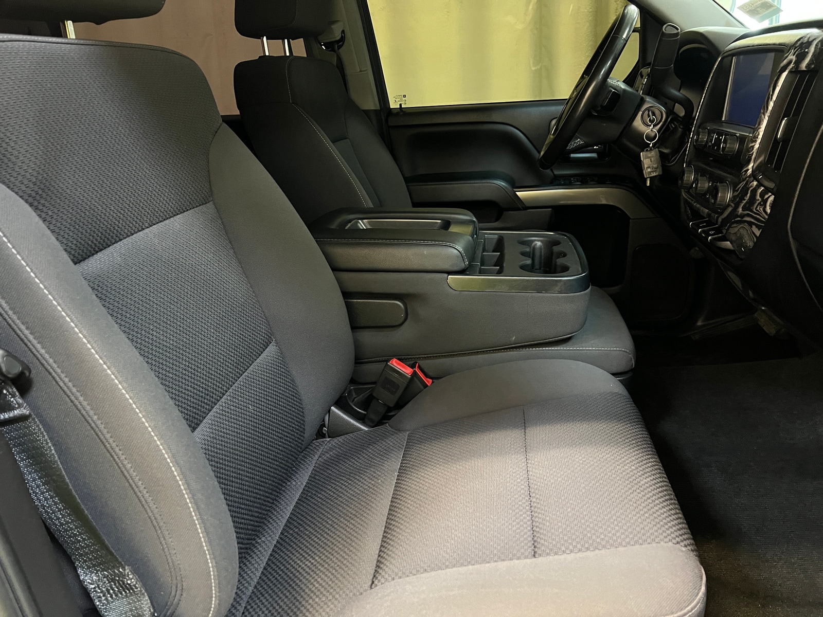 Thumbnail: 2018 Chevrolet Silverado 1500 - 2