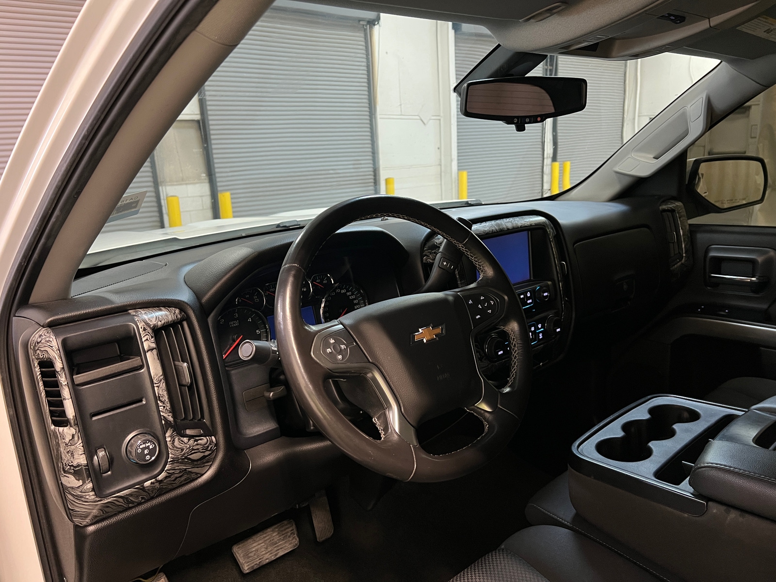 Thumbnail: 2018 Chevrolet Silverado 1500 - 3