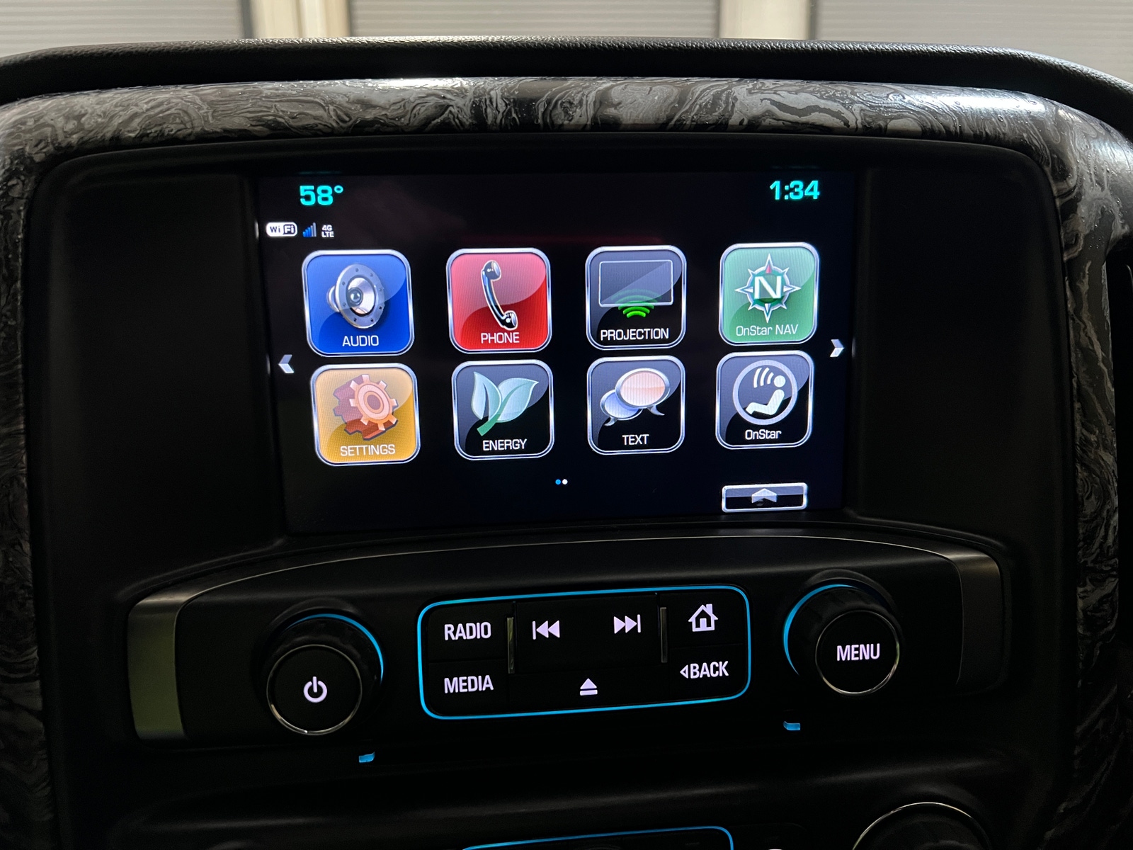 Thumbnail: 2018 Chevrolet Silverado 1500 - 4