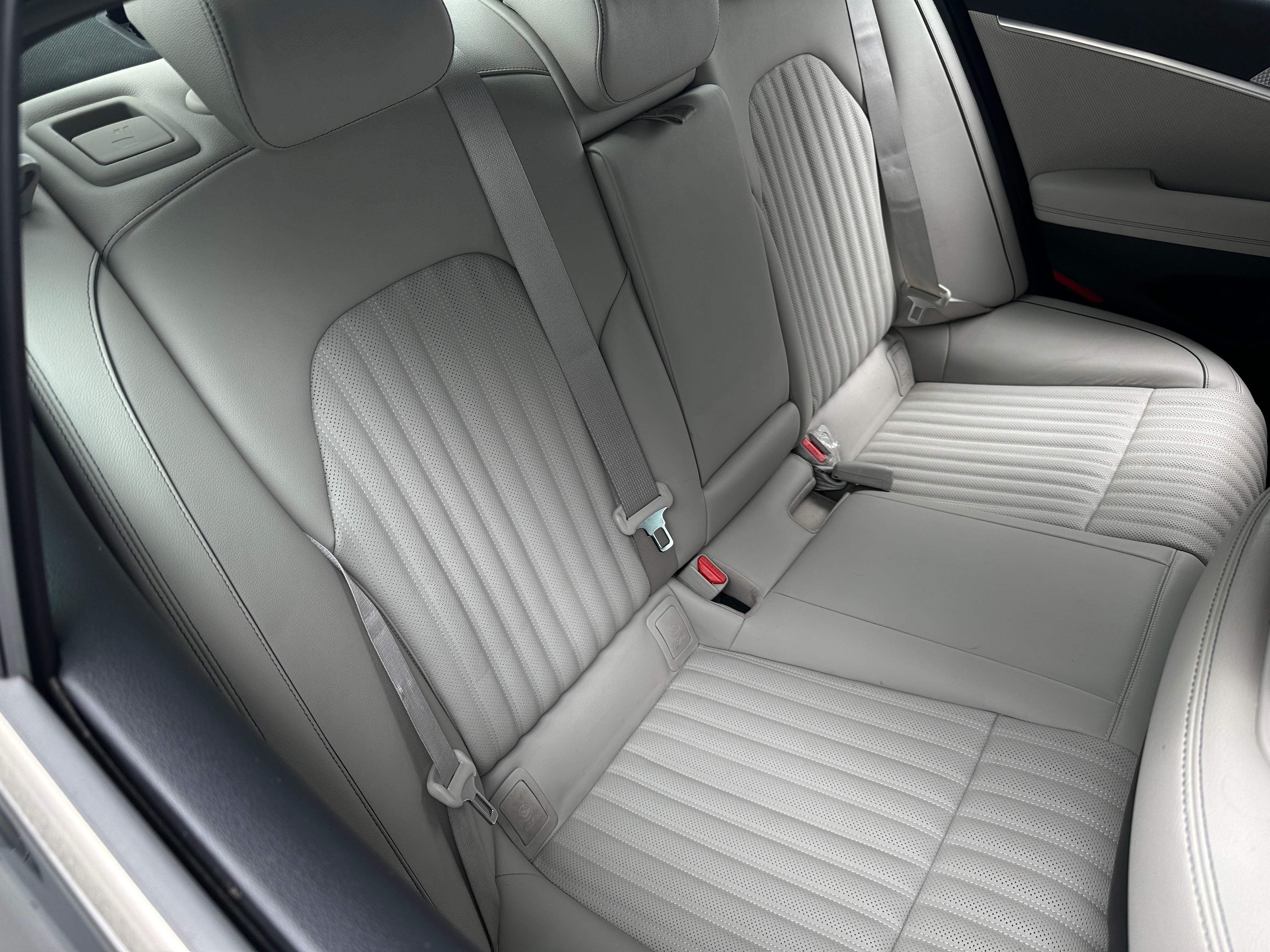 2022 Genesis G70 3.3T 5