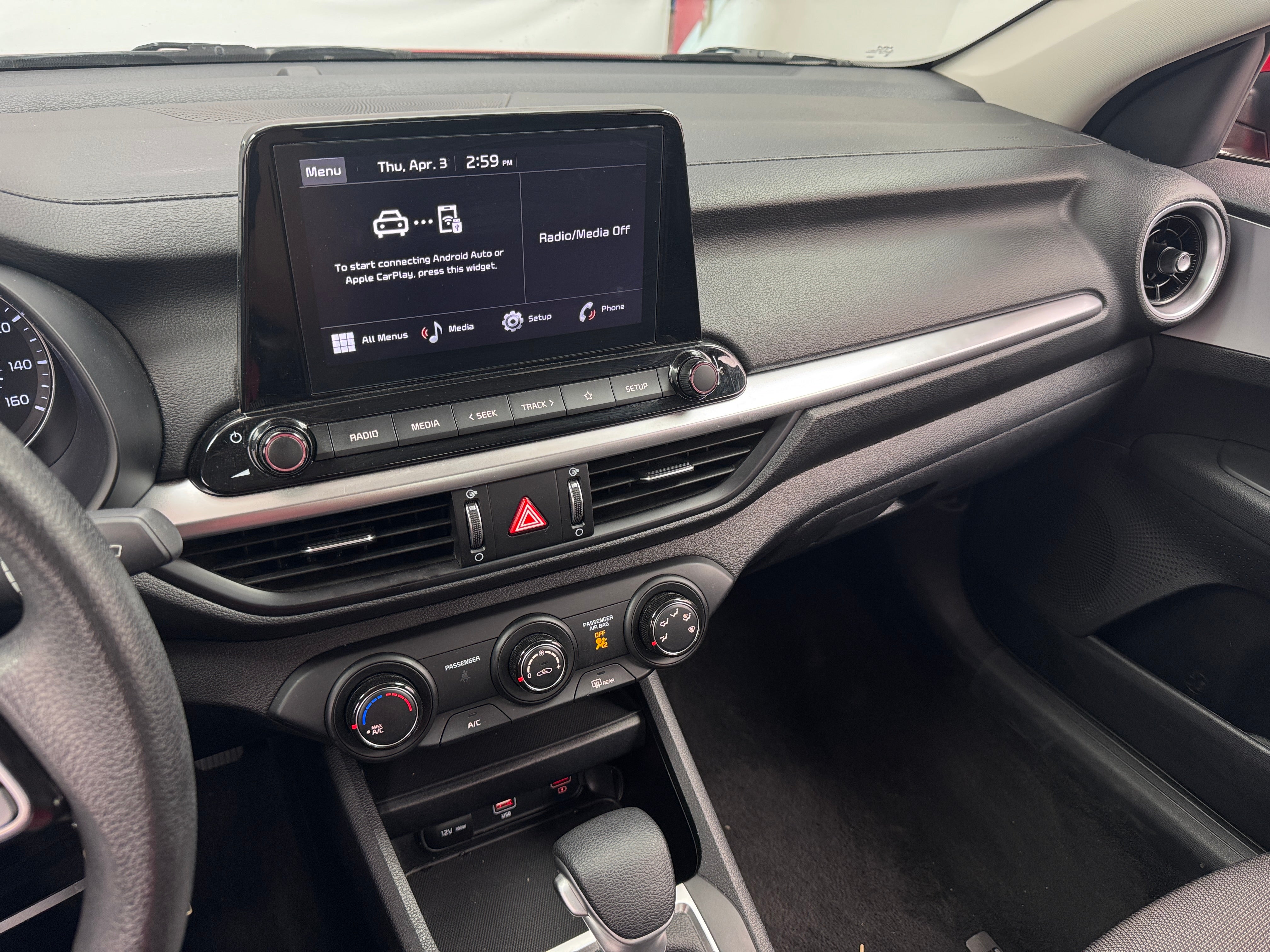 2024 Kia Forte LXS 4