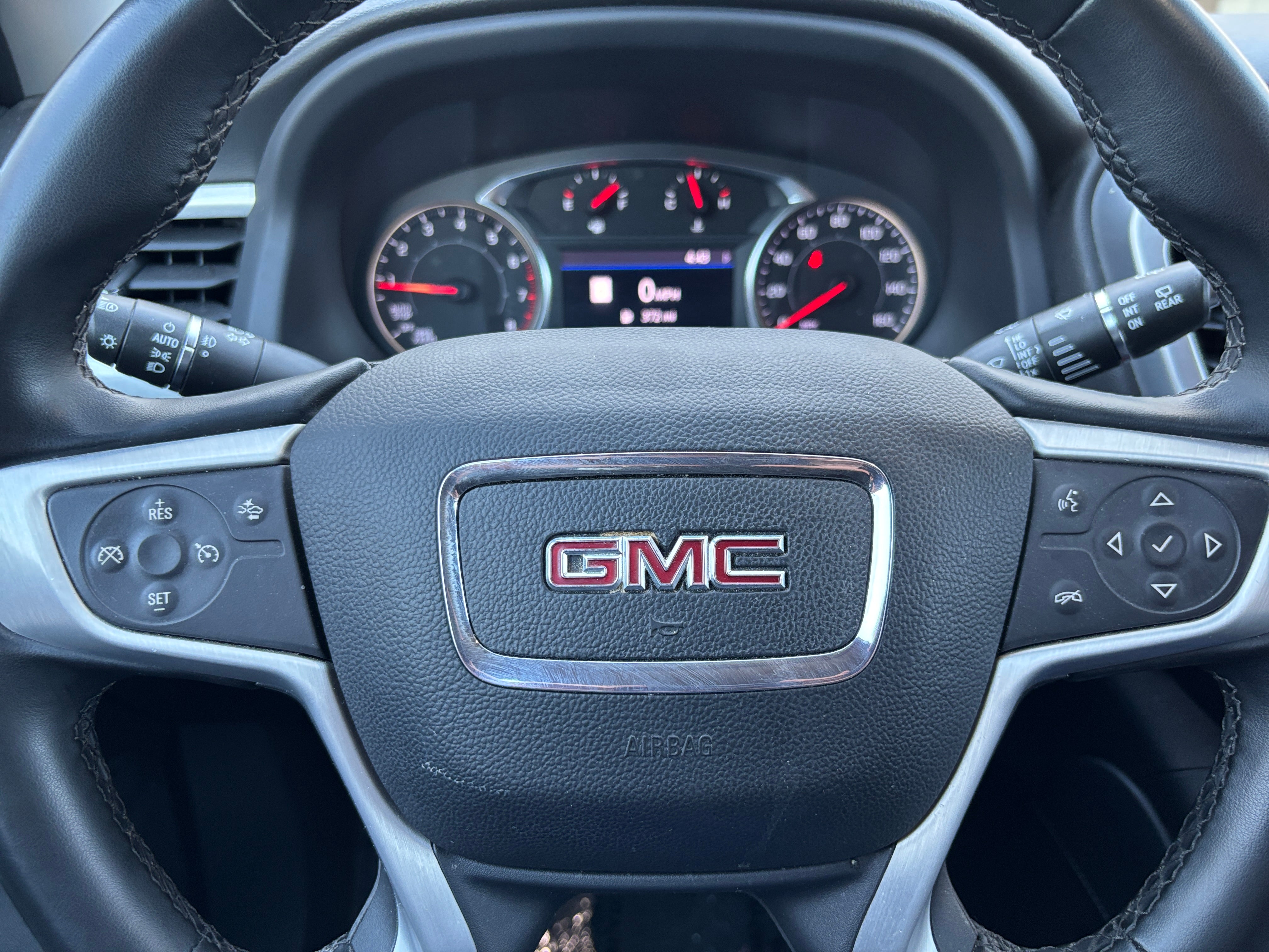 2023 GMC Acadia SLT 5