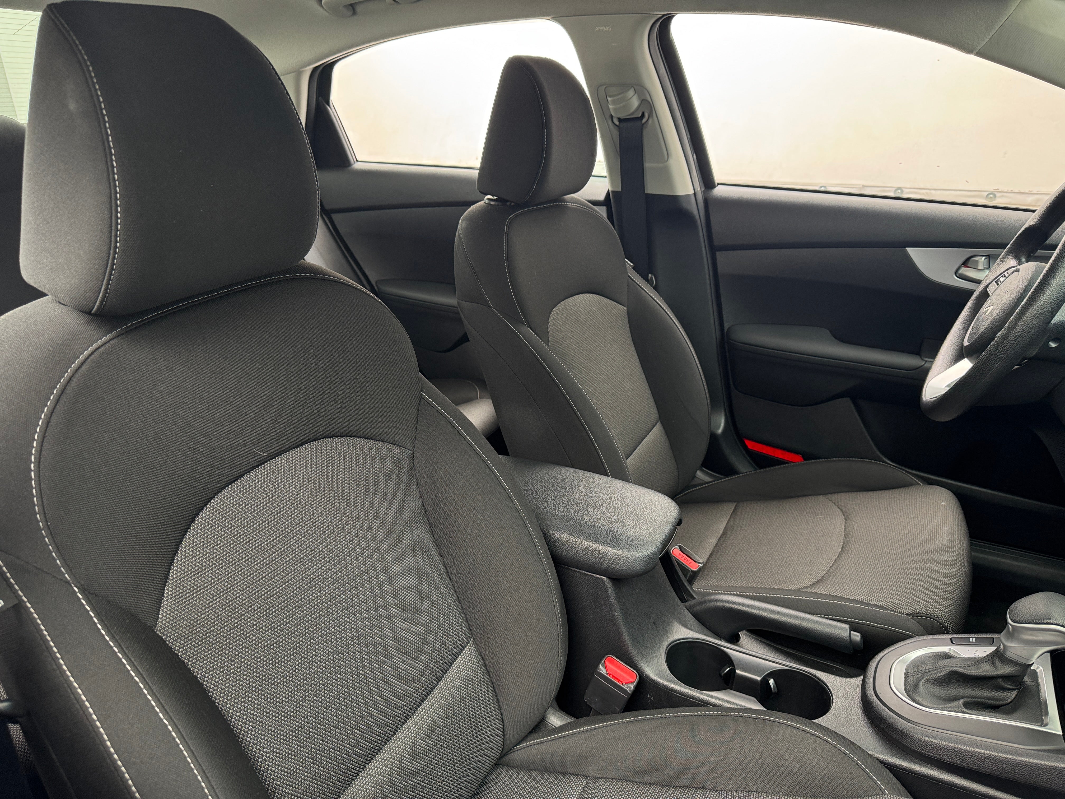 2024 Kia Forte LXS 2