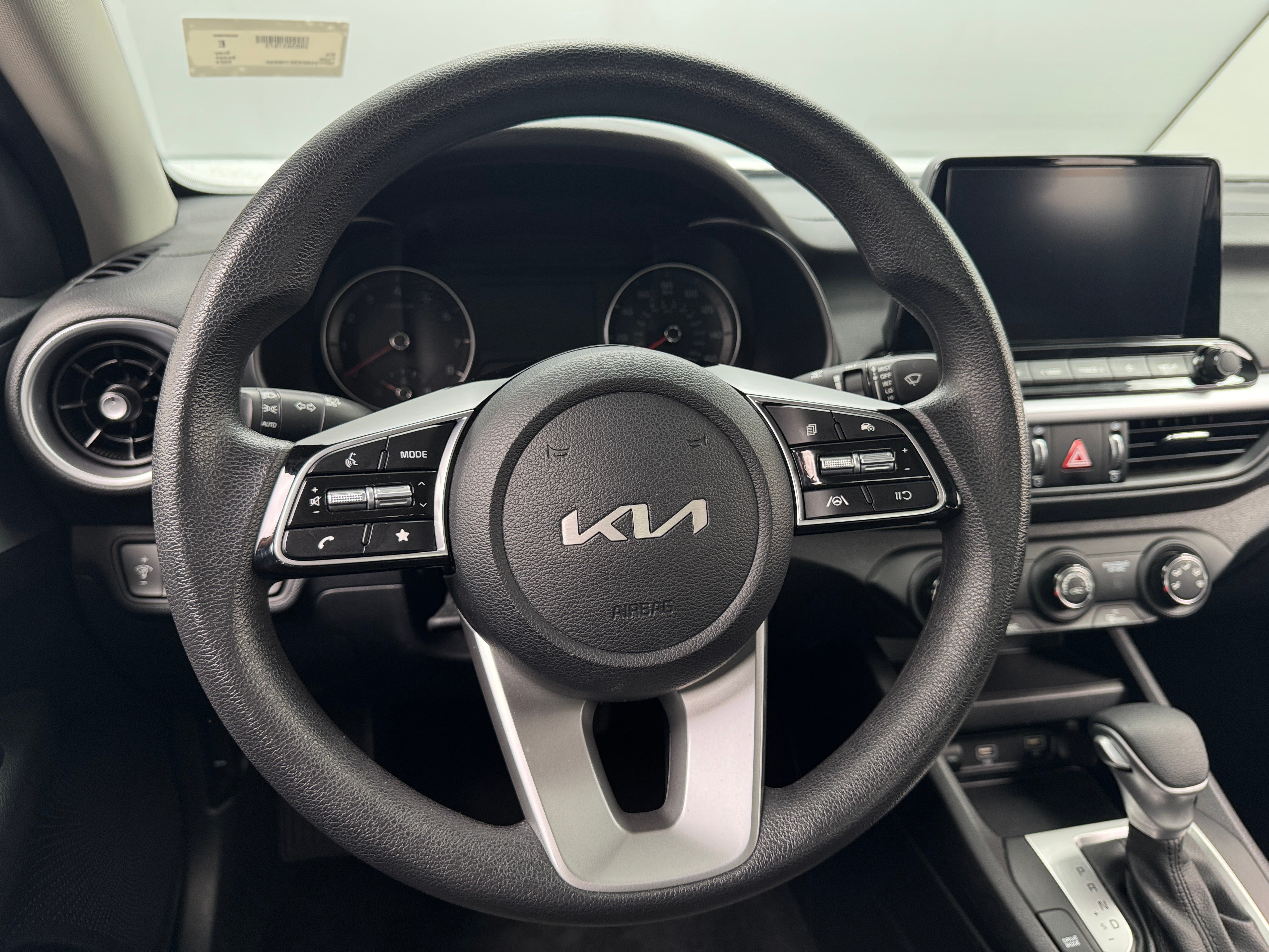 2024 Kia Forte LXS 5