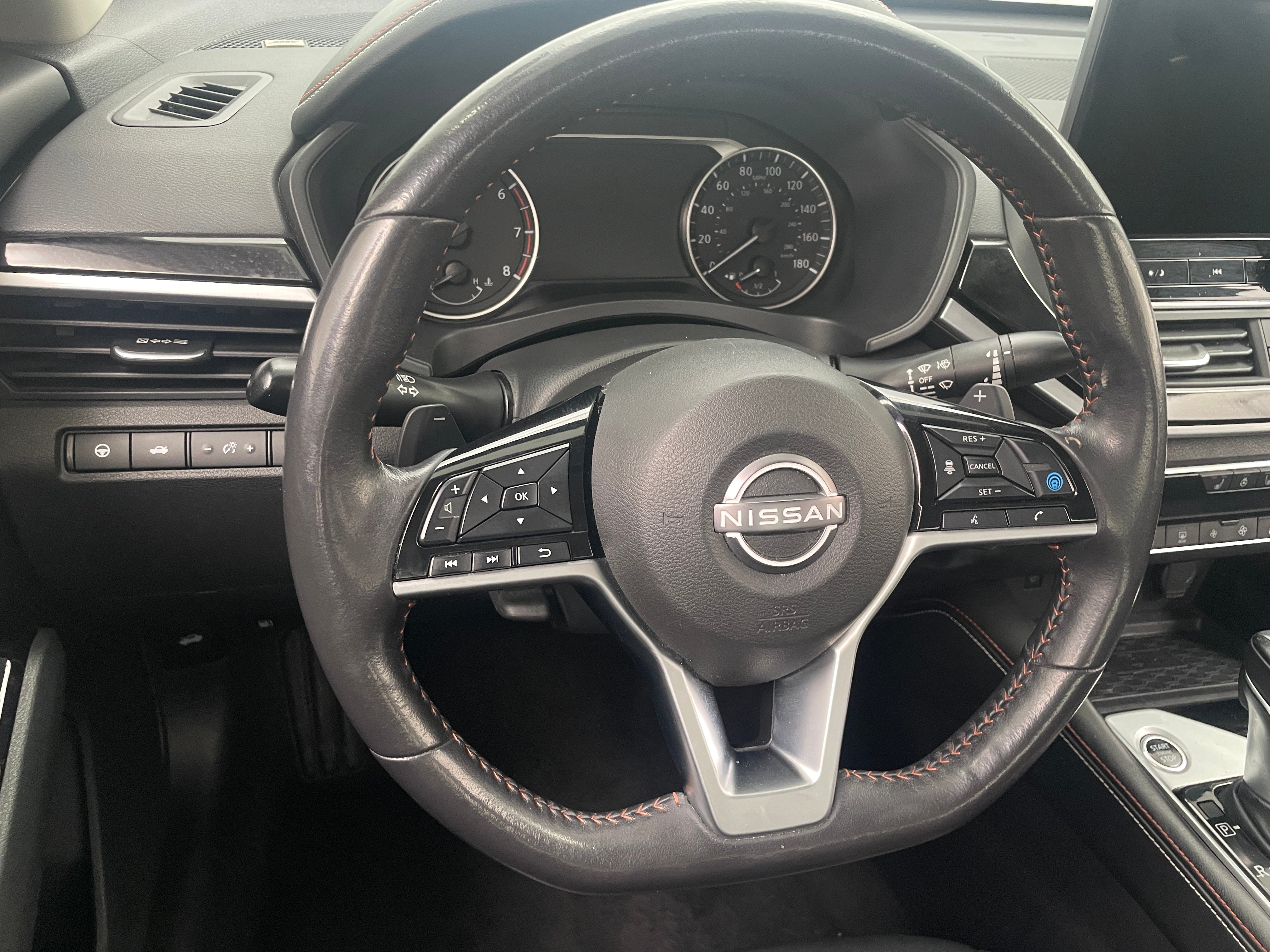 2023 Nissan Altima SR 4