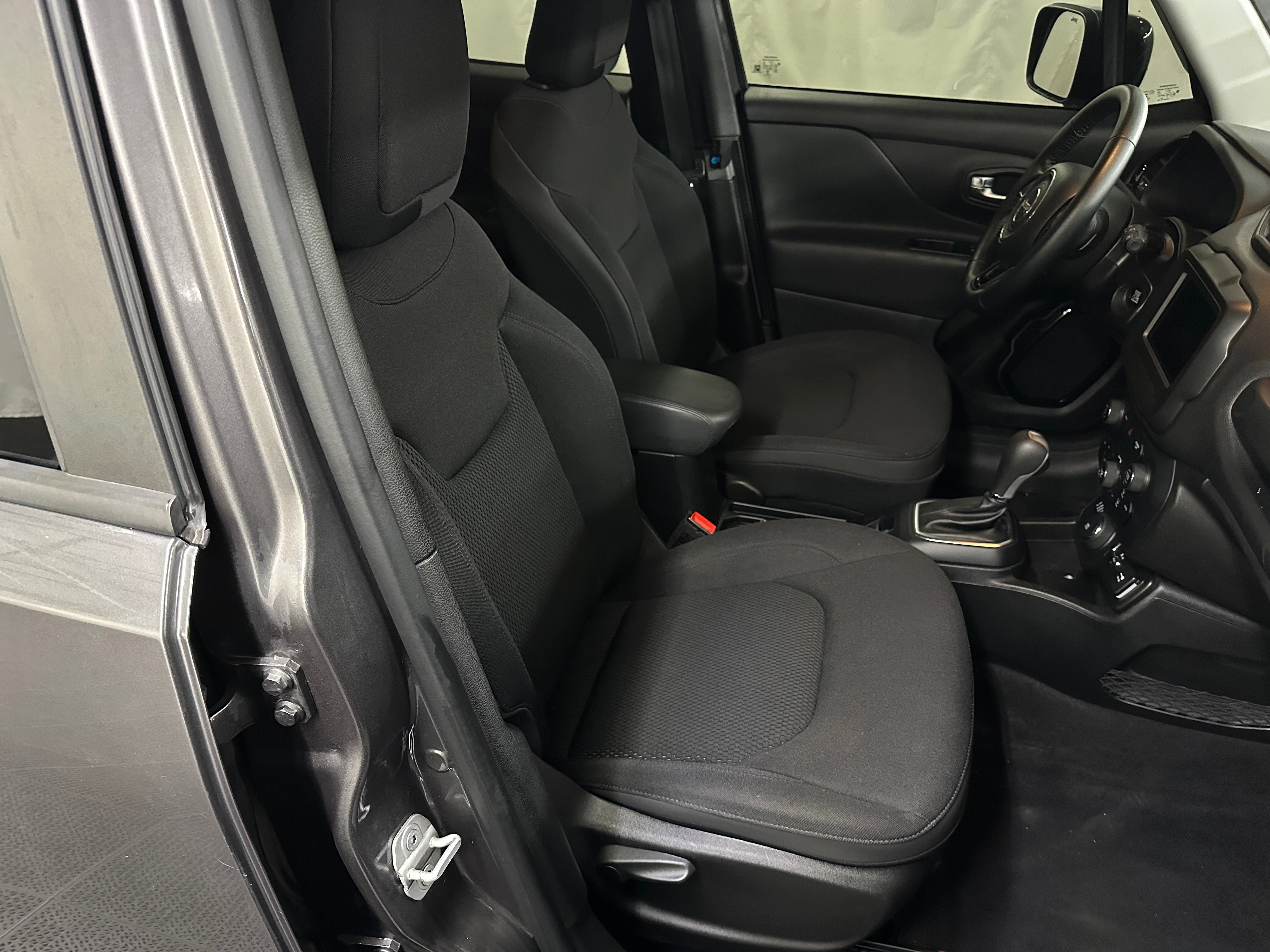 2018 Jeep Renegade Altitude 2