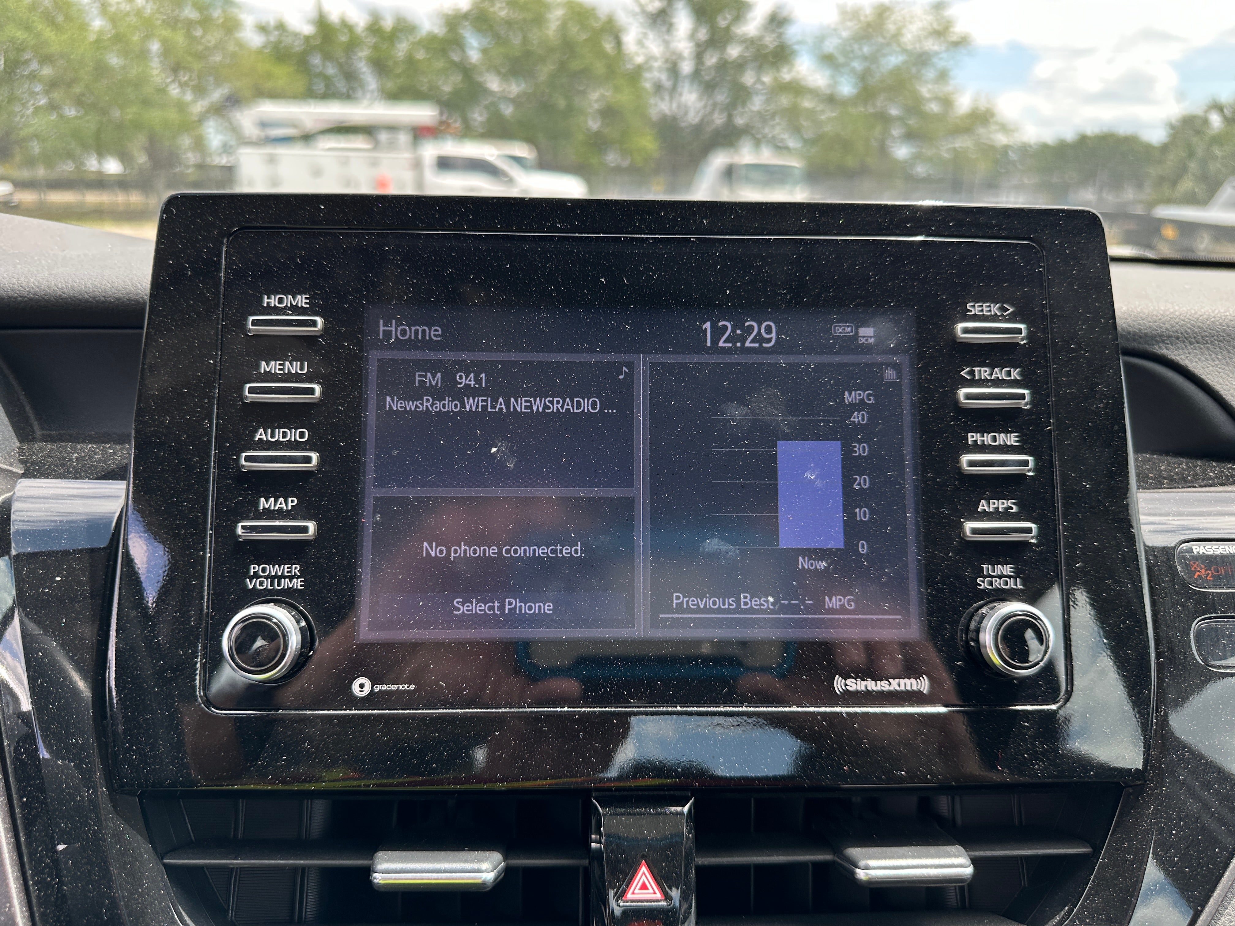 2022 Toyota Camry SE 3