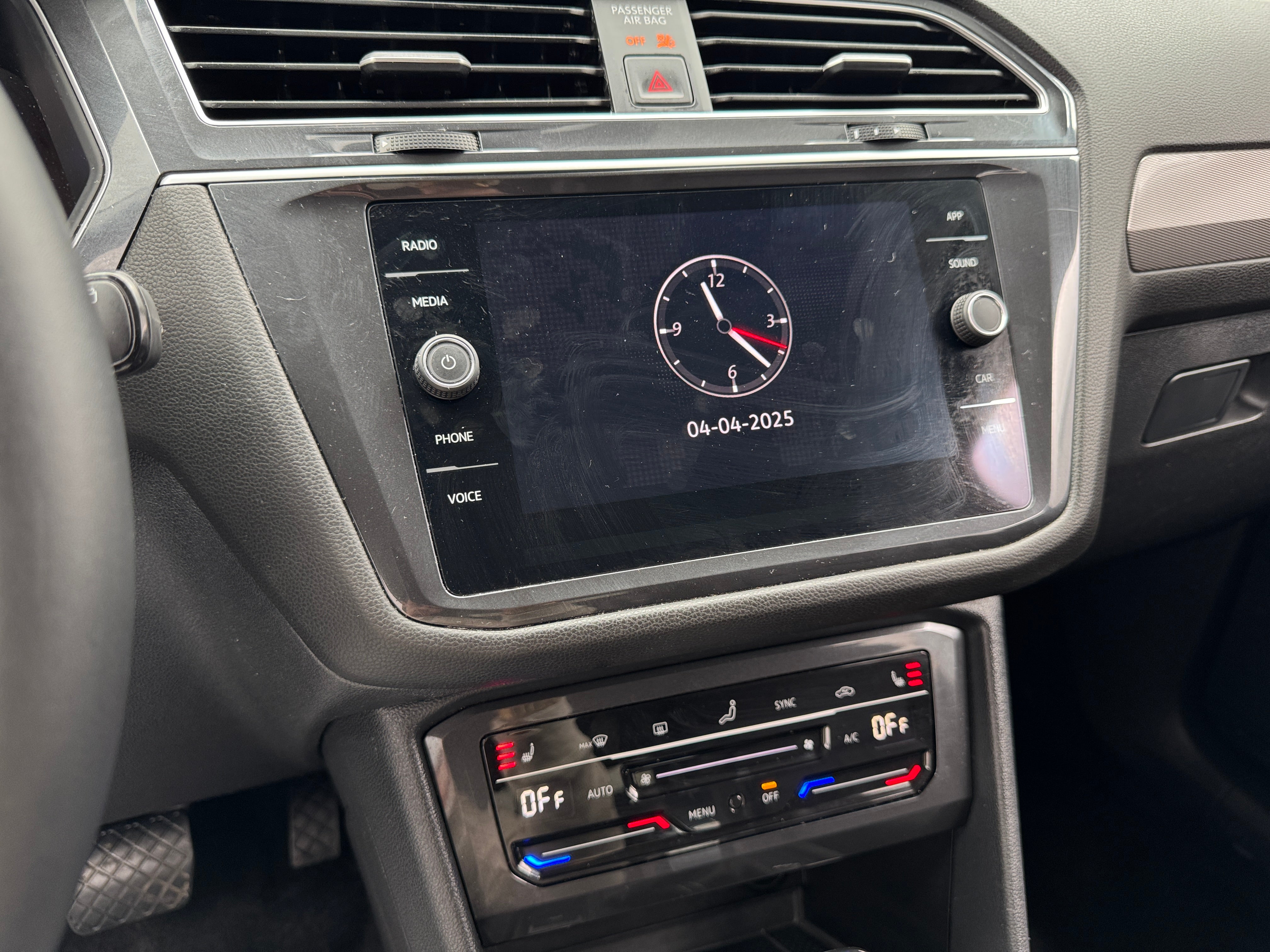 2024 Volkswagen Tiguan SE 3