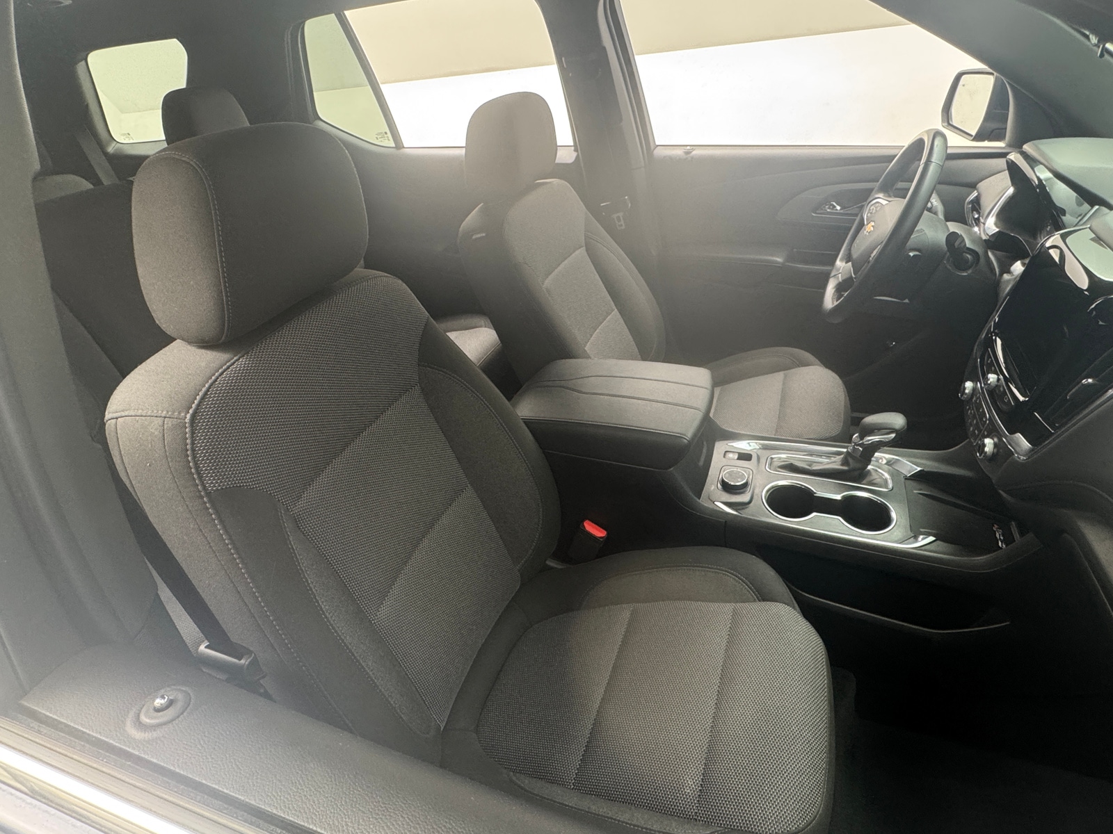 Thumbnail: 2023 Chevrolet Traverse - 2