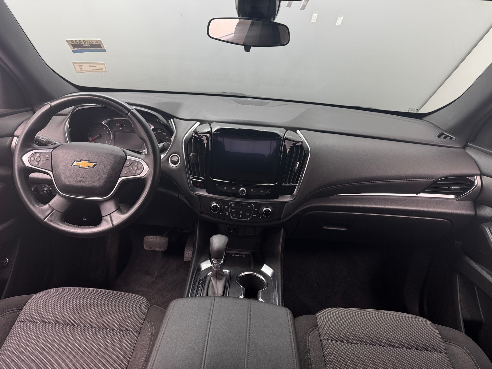 Thumbnail: 2023 Chevrolet Traverse - 3